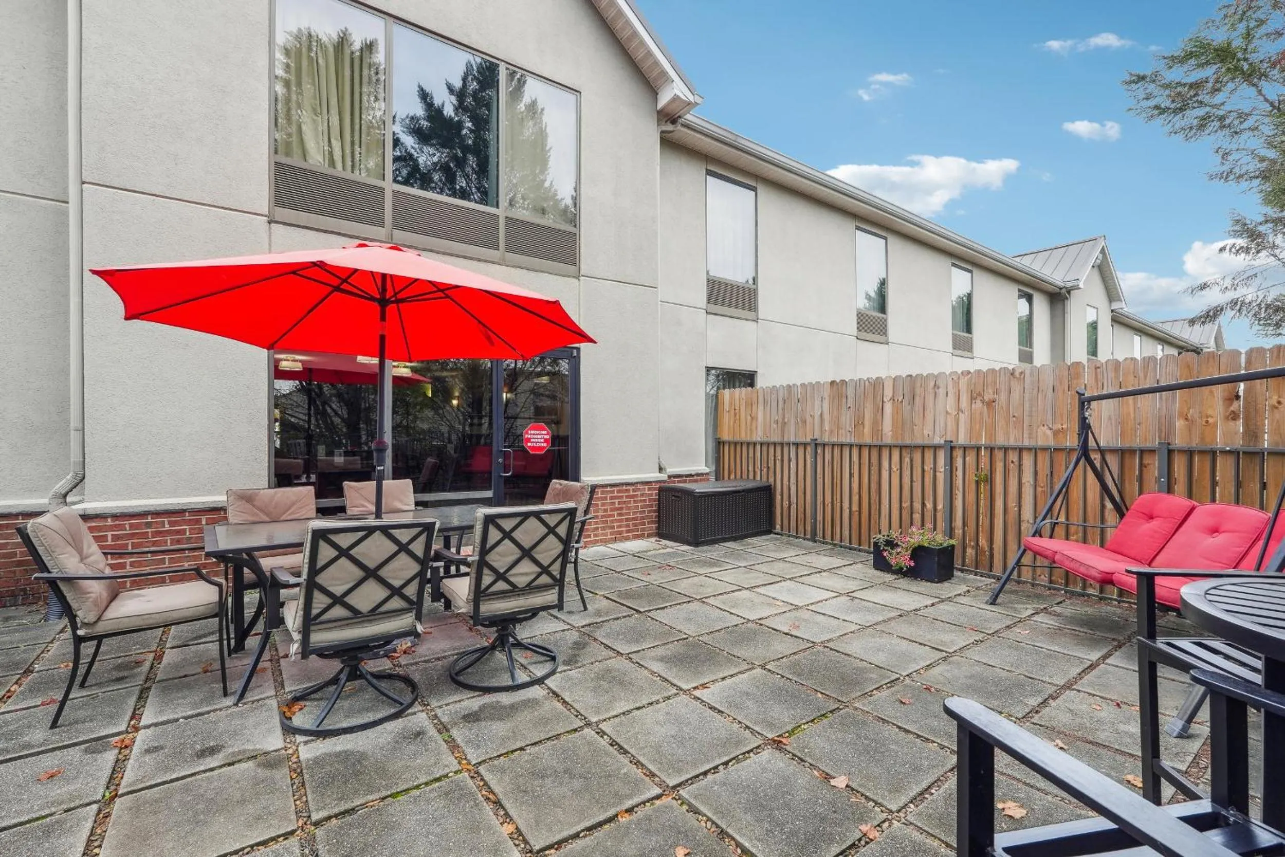 Property building in Quality Inn & Suites Dawsonville