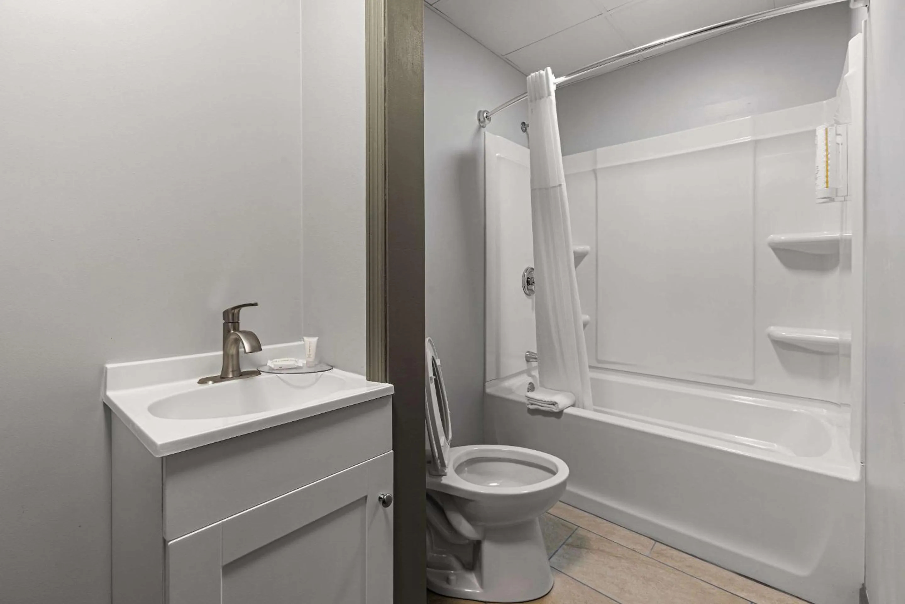 Bedroom in Clarion Pointe Hinesville near Fort Stewart