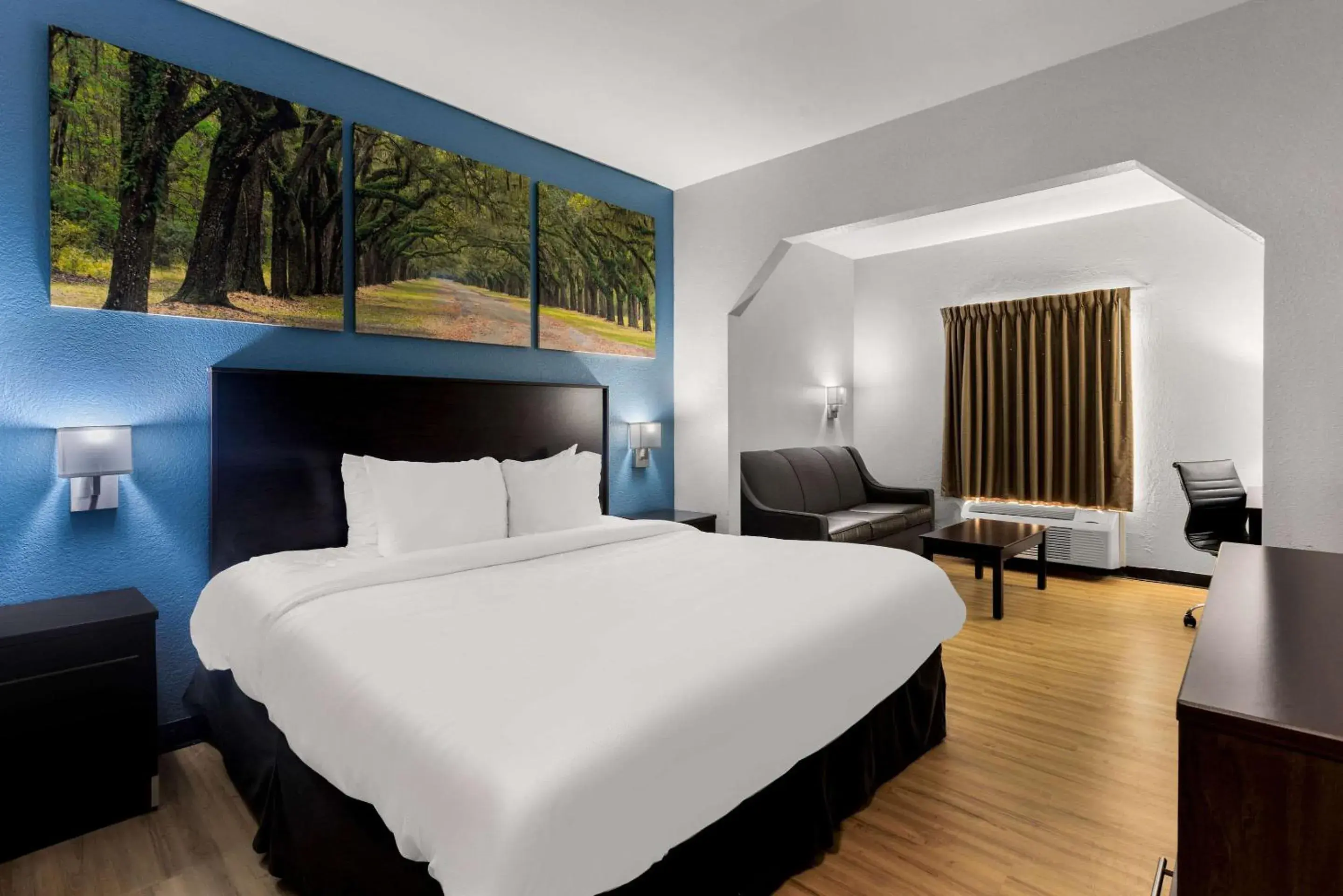 Bedroom, Bed in Clarion Pointe Hinesville near Fort Stewart Bedroom, Bed in Clarion Pointe Hinesville near Fort Stewart