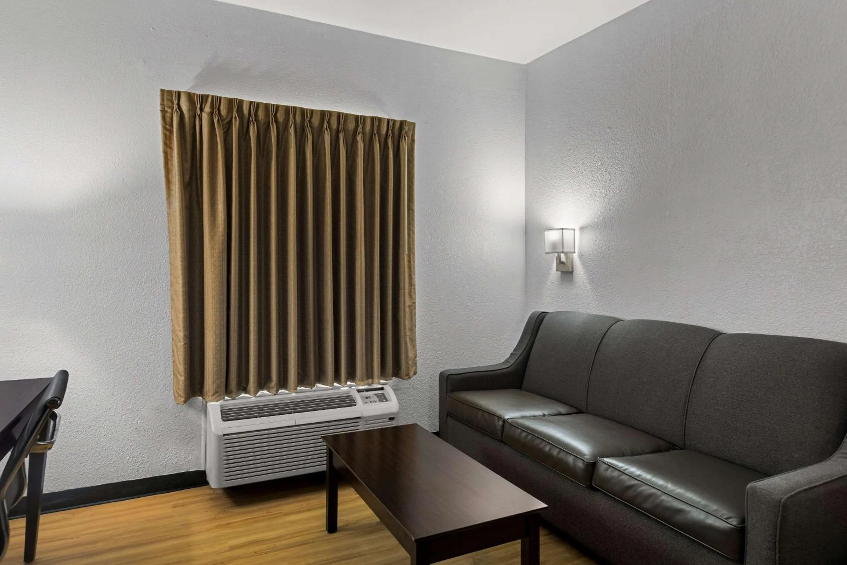 Bedroom in Clarion Pointe Hinesville near Fort Stewart