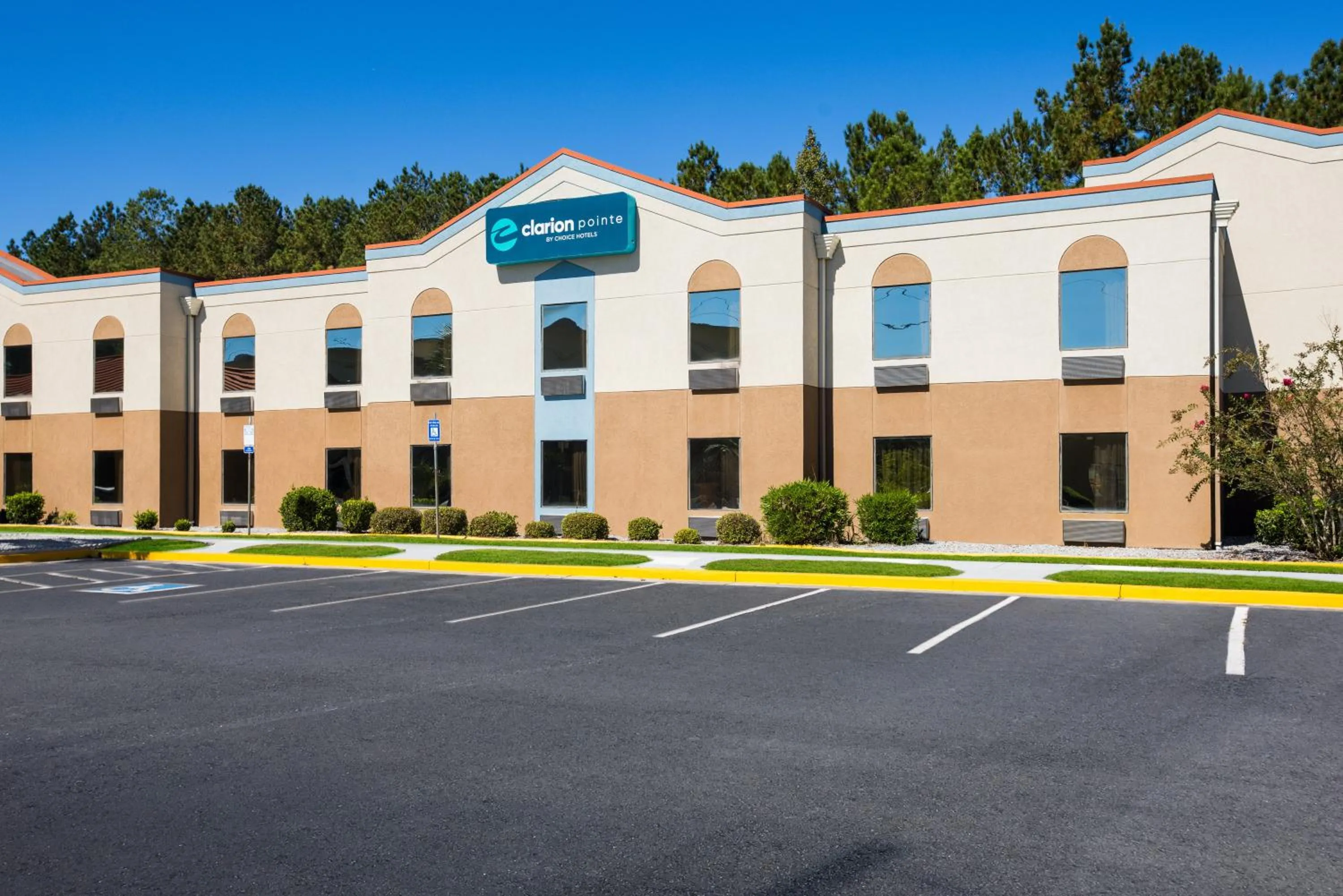 Property building in Clarion Pointe Hinesville near Fort Stewart