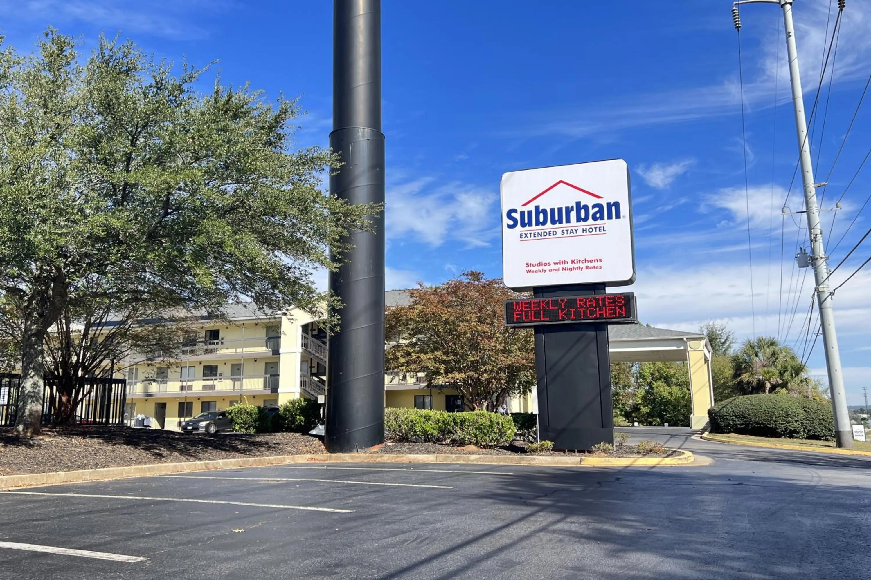 Facade/entrance, Property Building in Suburban Studios