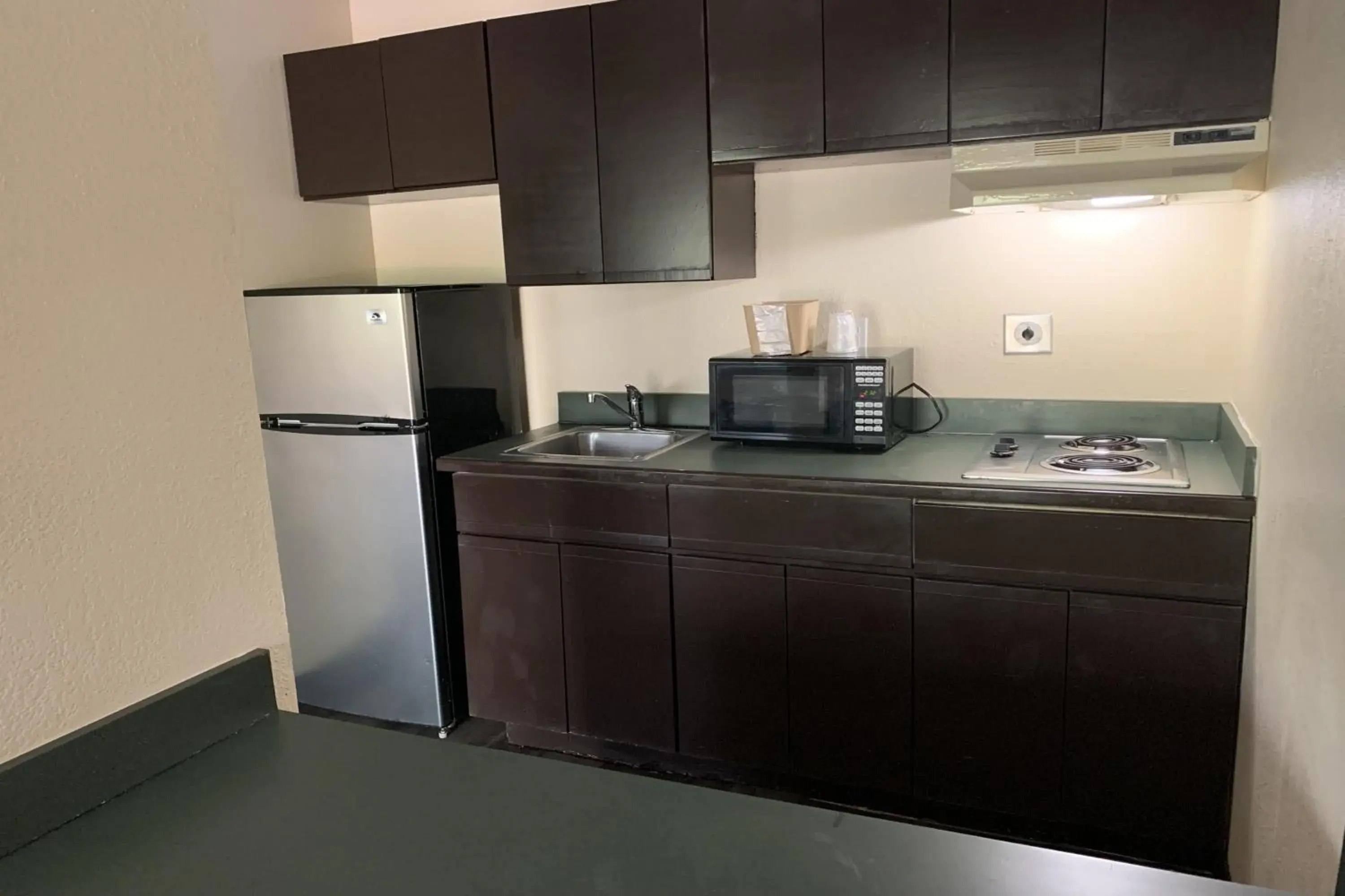 Kitchen or kitchenette, Kitchen/Kitchenette in Suburban Studios