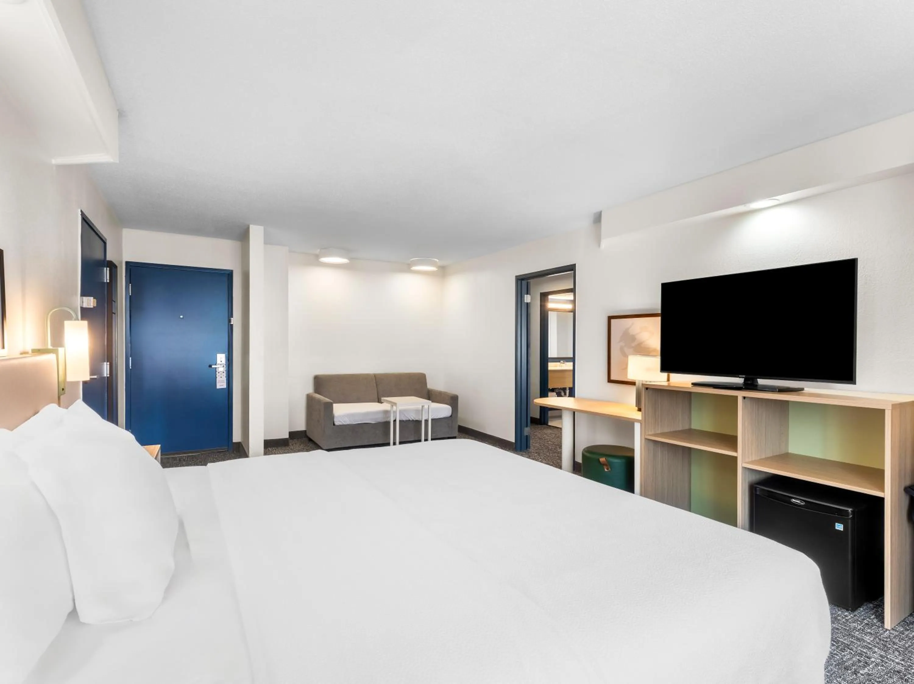 Guests, Bed in Sleep Inn and Conference Center