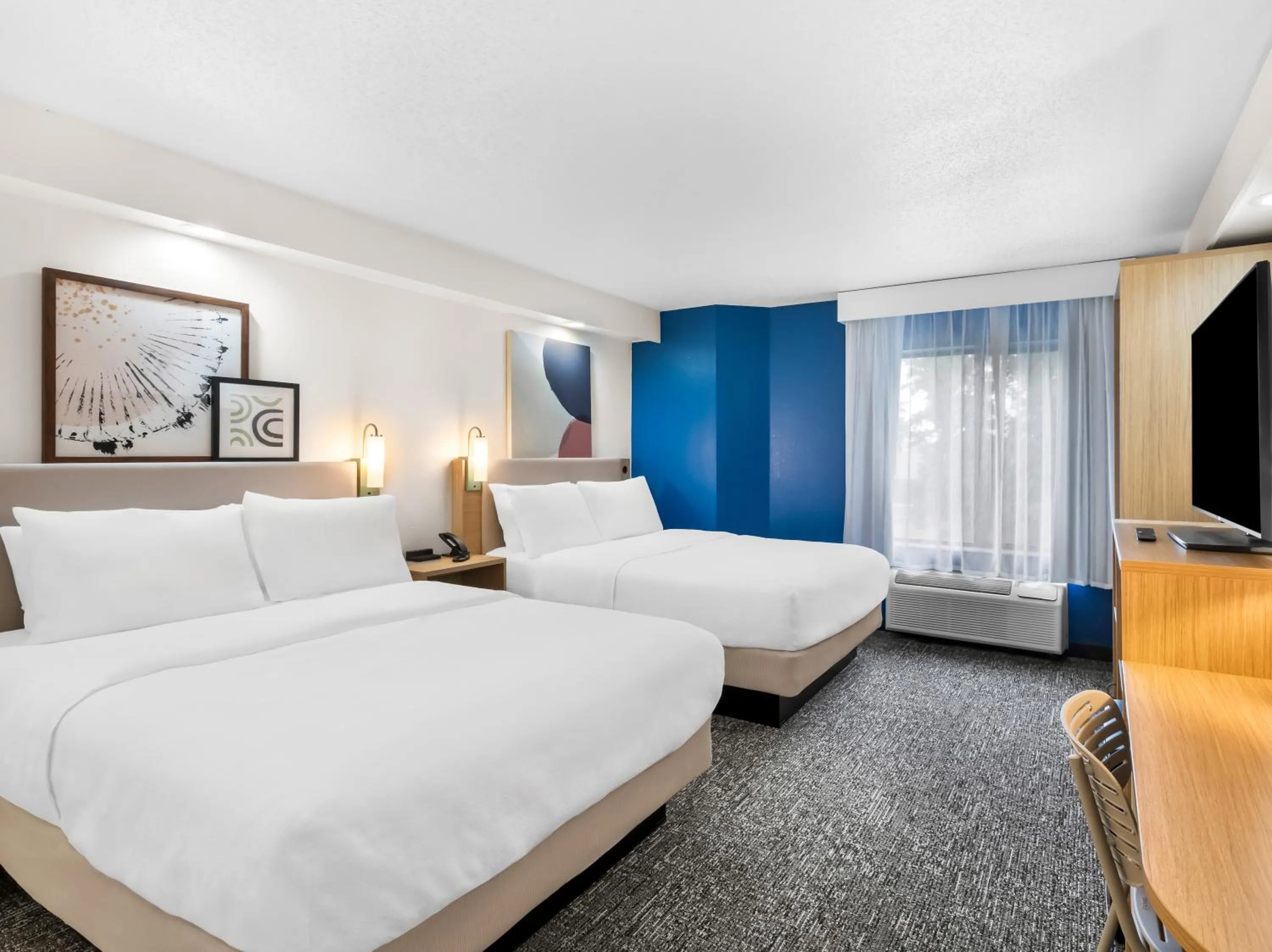 Guests, Bed in Sleep Inn and Conference Center