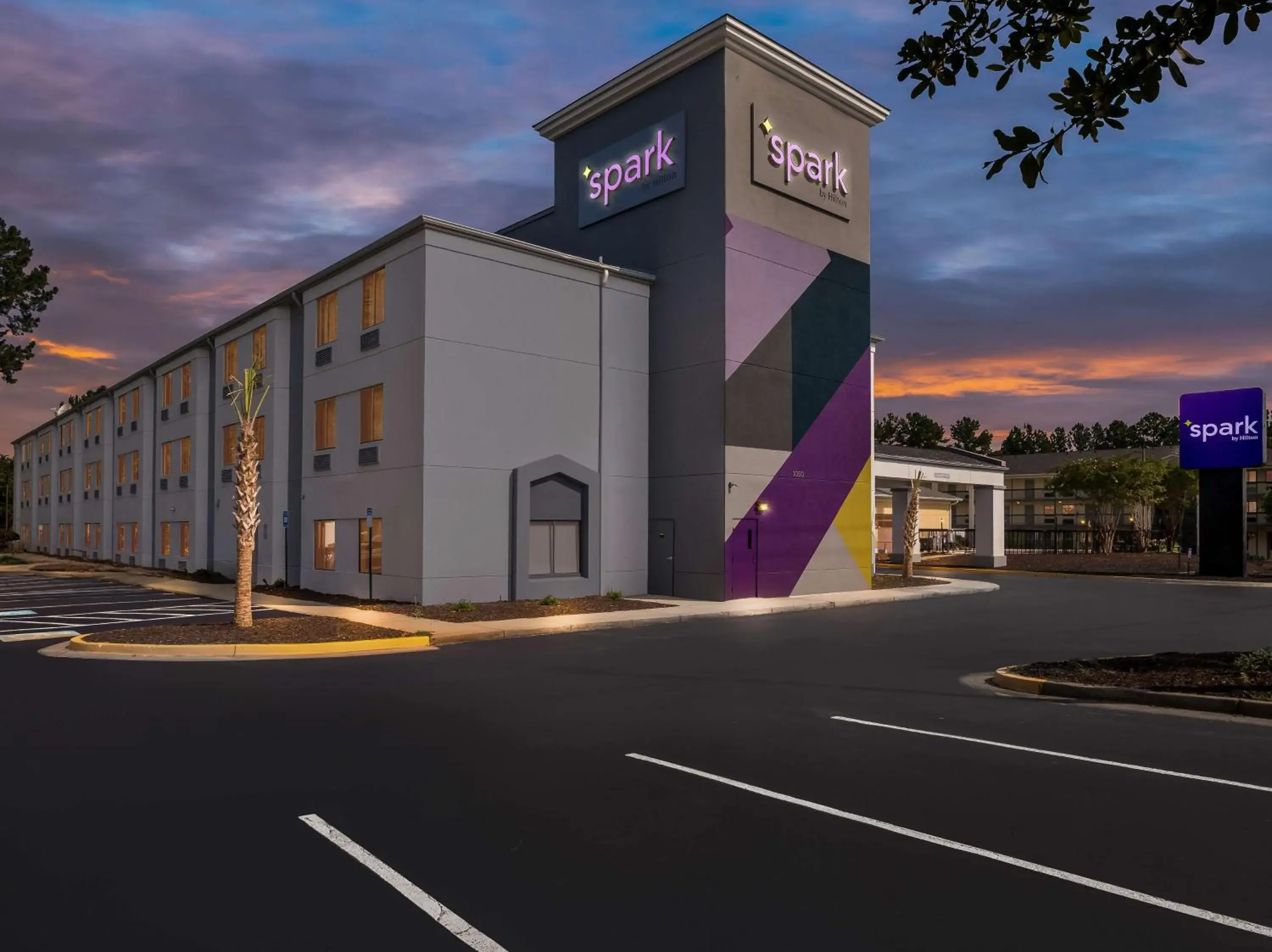 Property building in Spark by Hilton Augusta Property building in Spark by Hilton Augusta