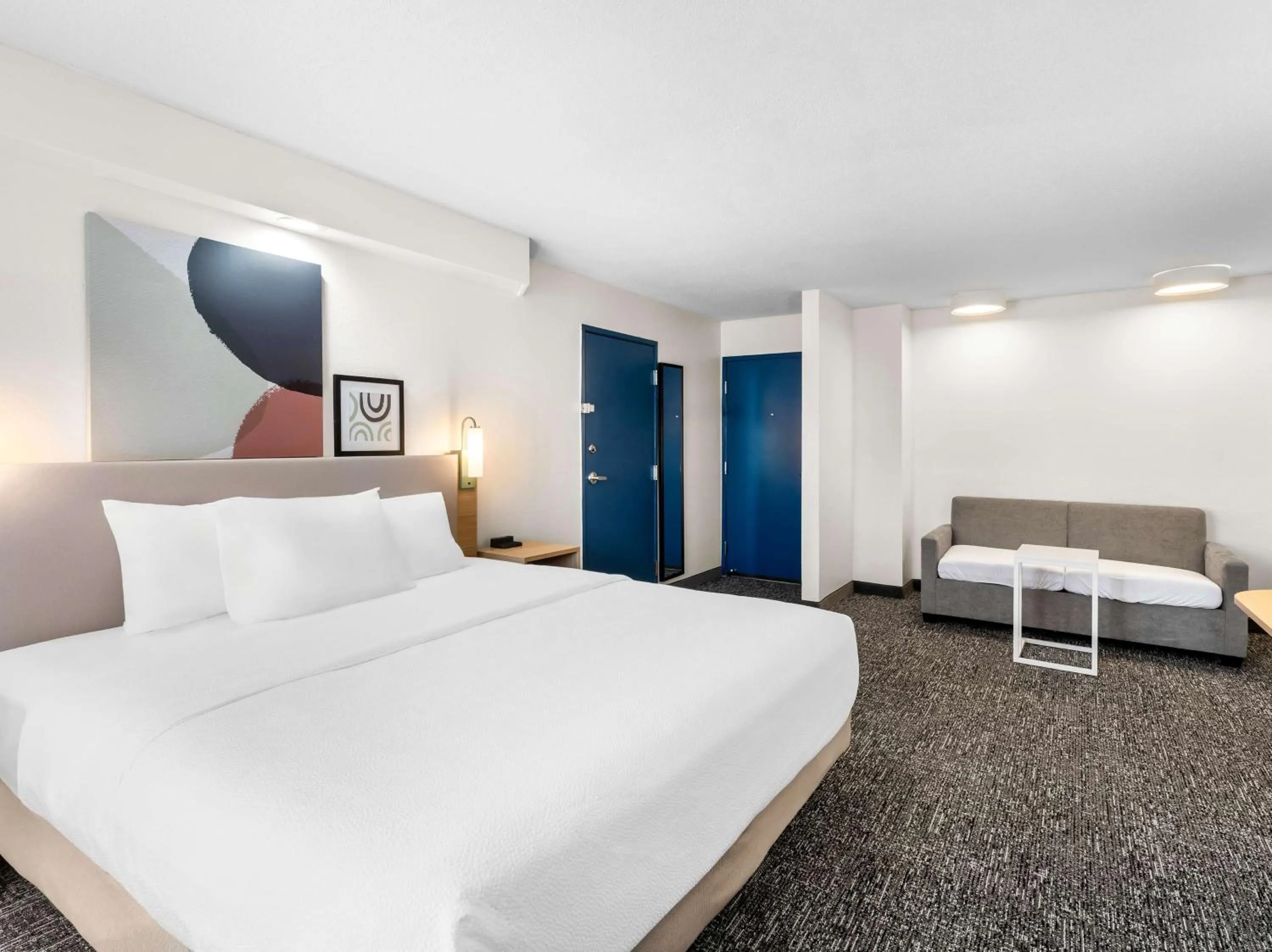 Living room, Bed in Spark by Hilton Augusta