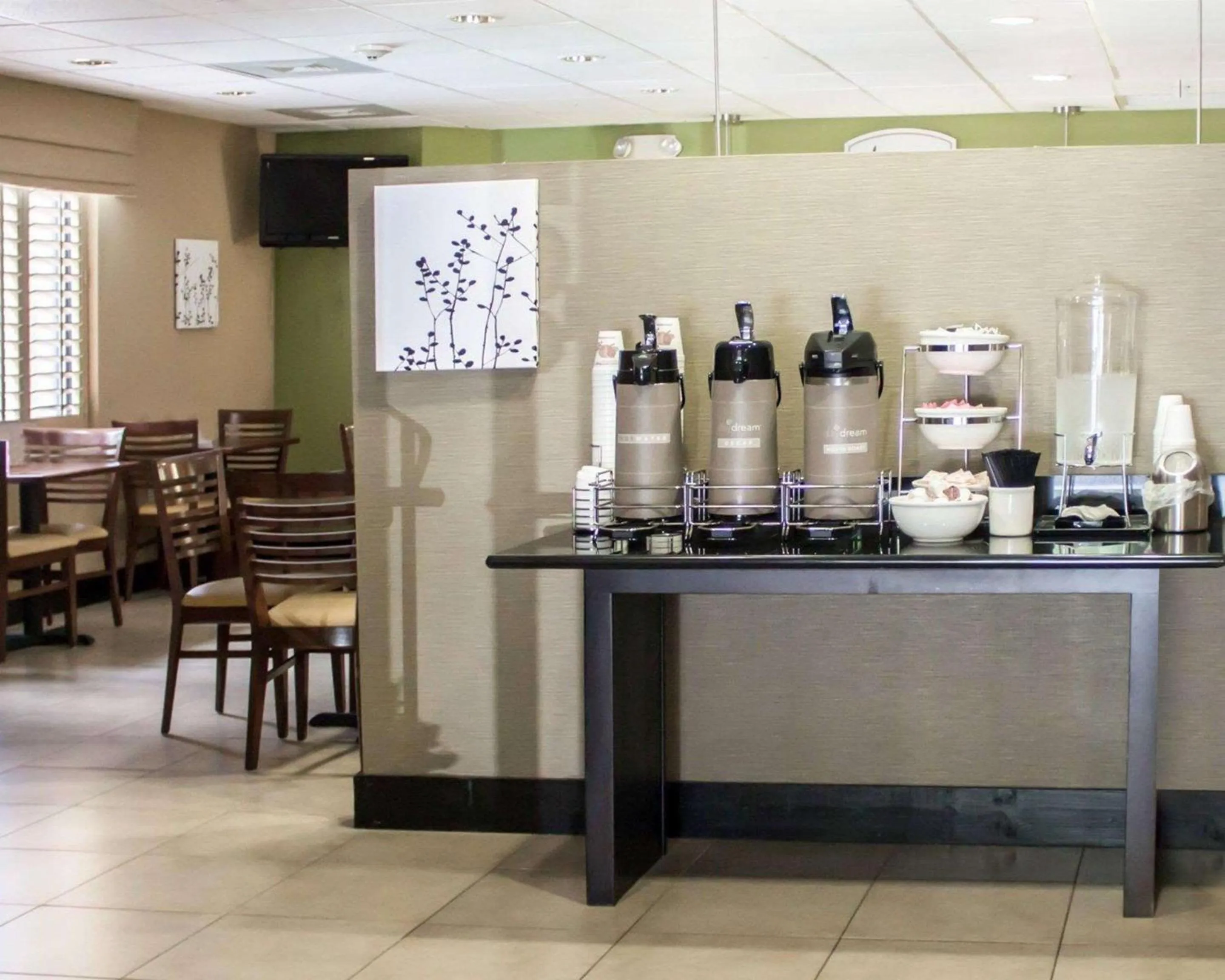 Breakfast in Sleep Inn & Suites Near Columbus - State University Area