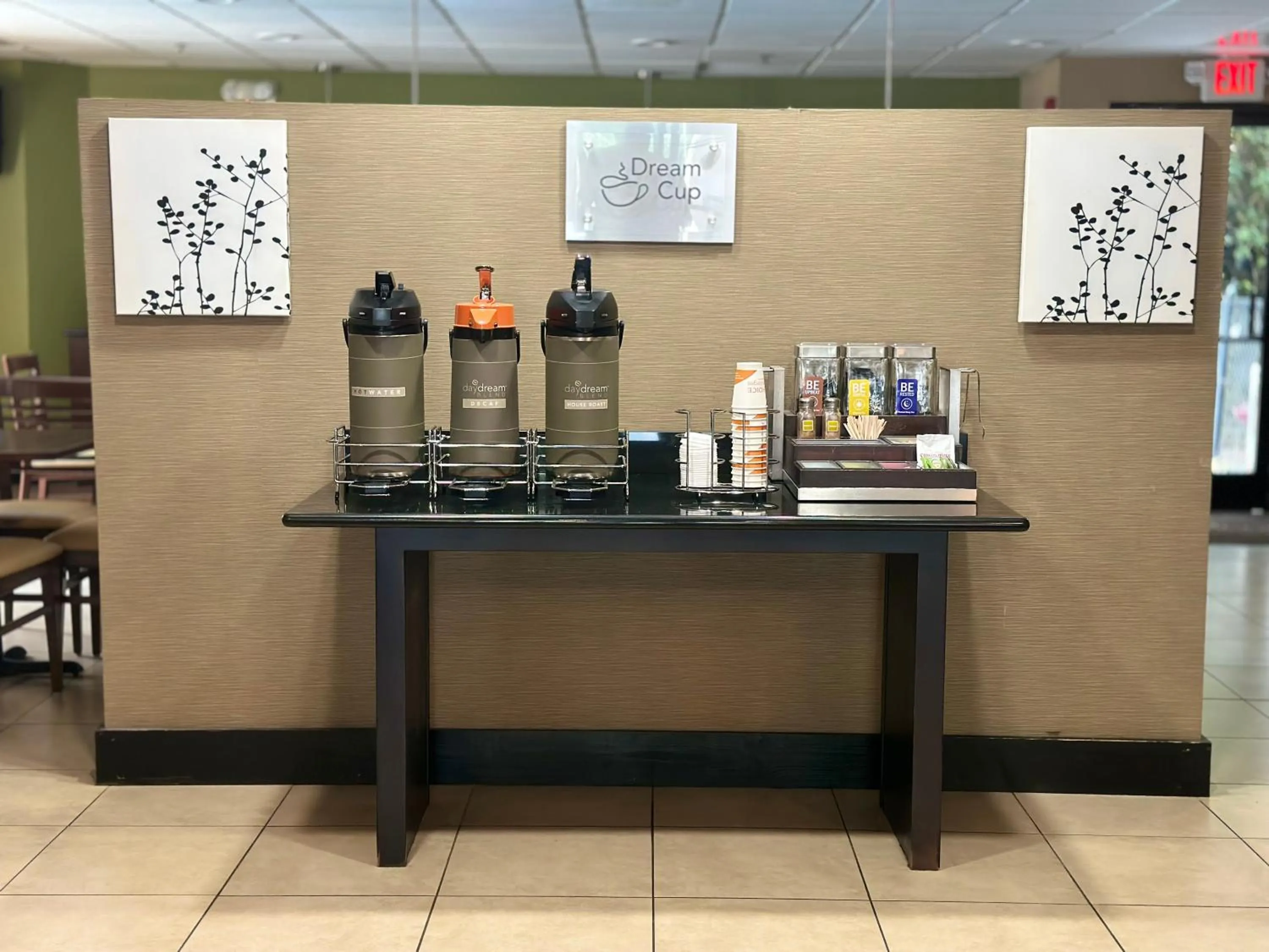Coffee/tea facilities in Sleep Inn & Suites Near Columbus - State University Area