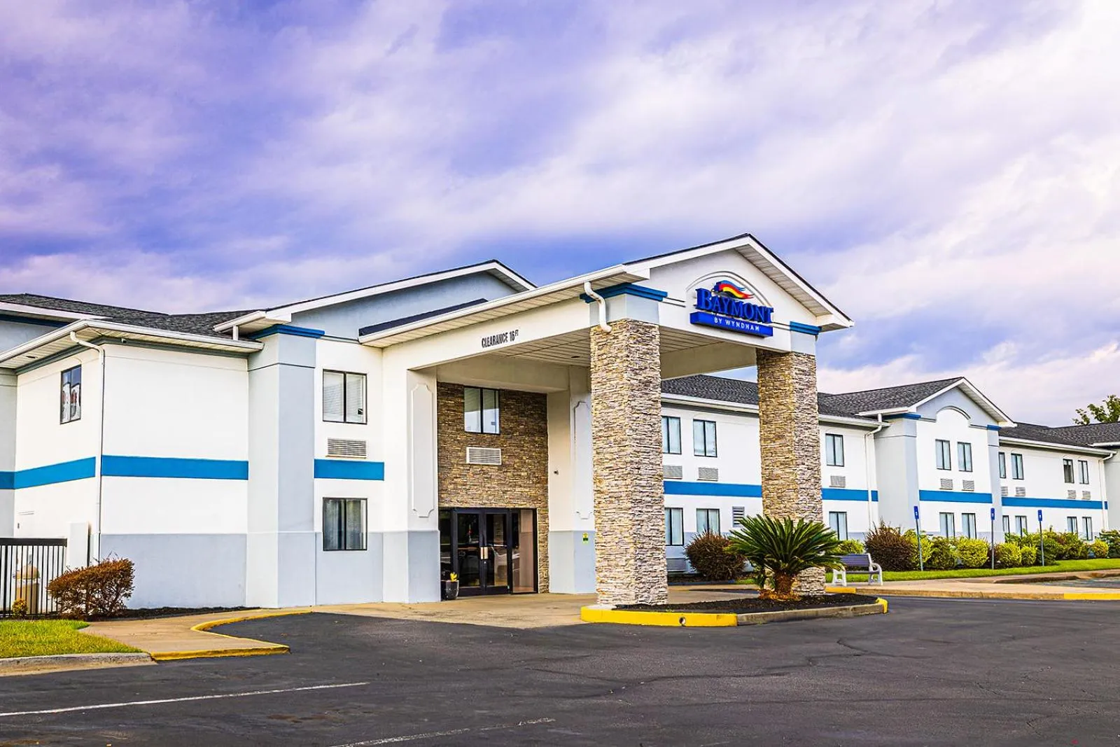 Property building in Baymont by Wyndham Port Wentworth