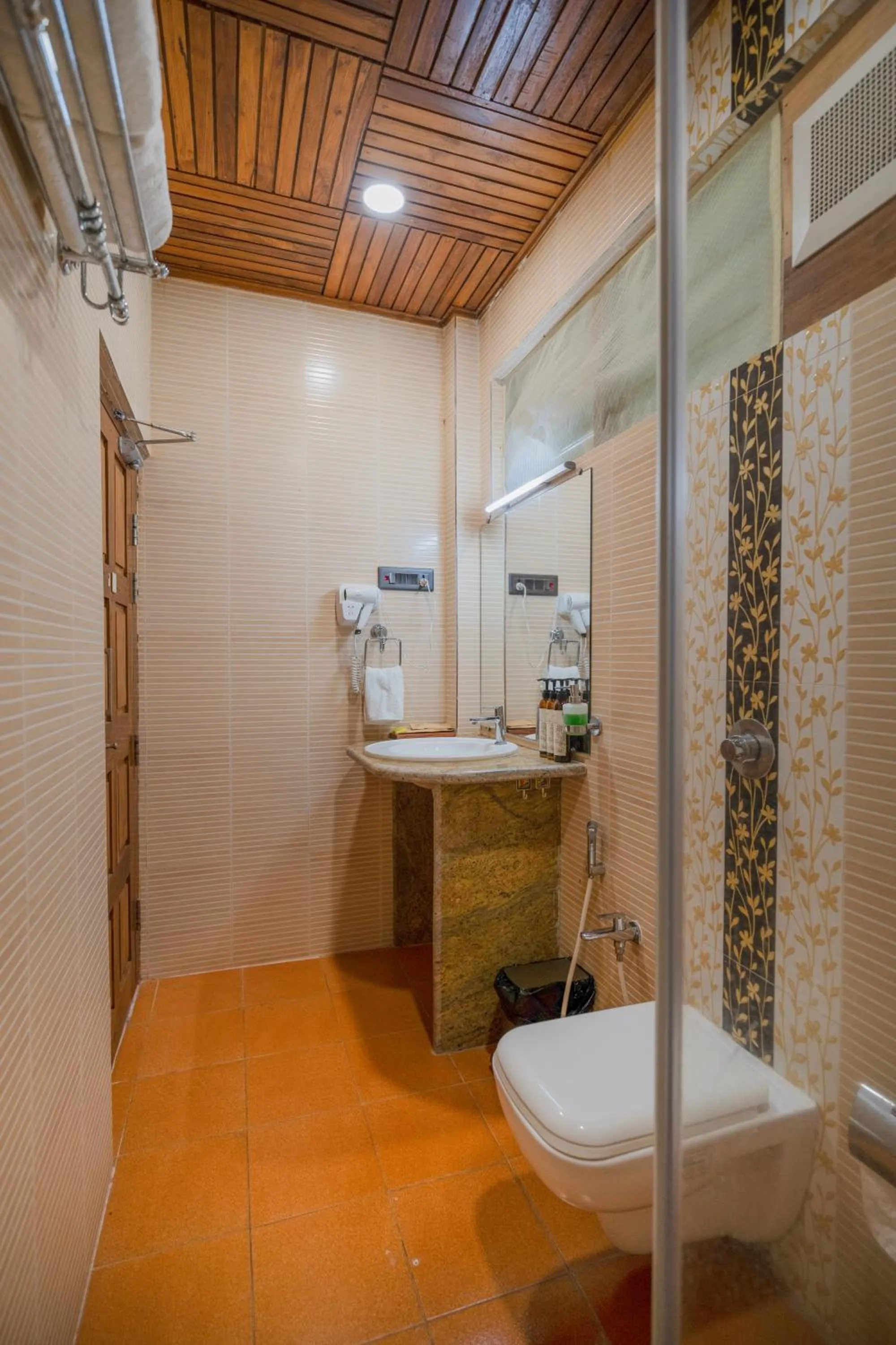 Toilet in Rainforest Resort