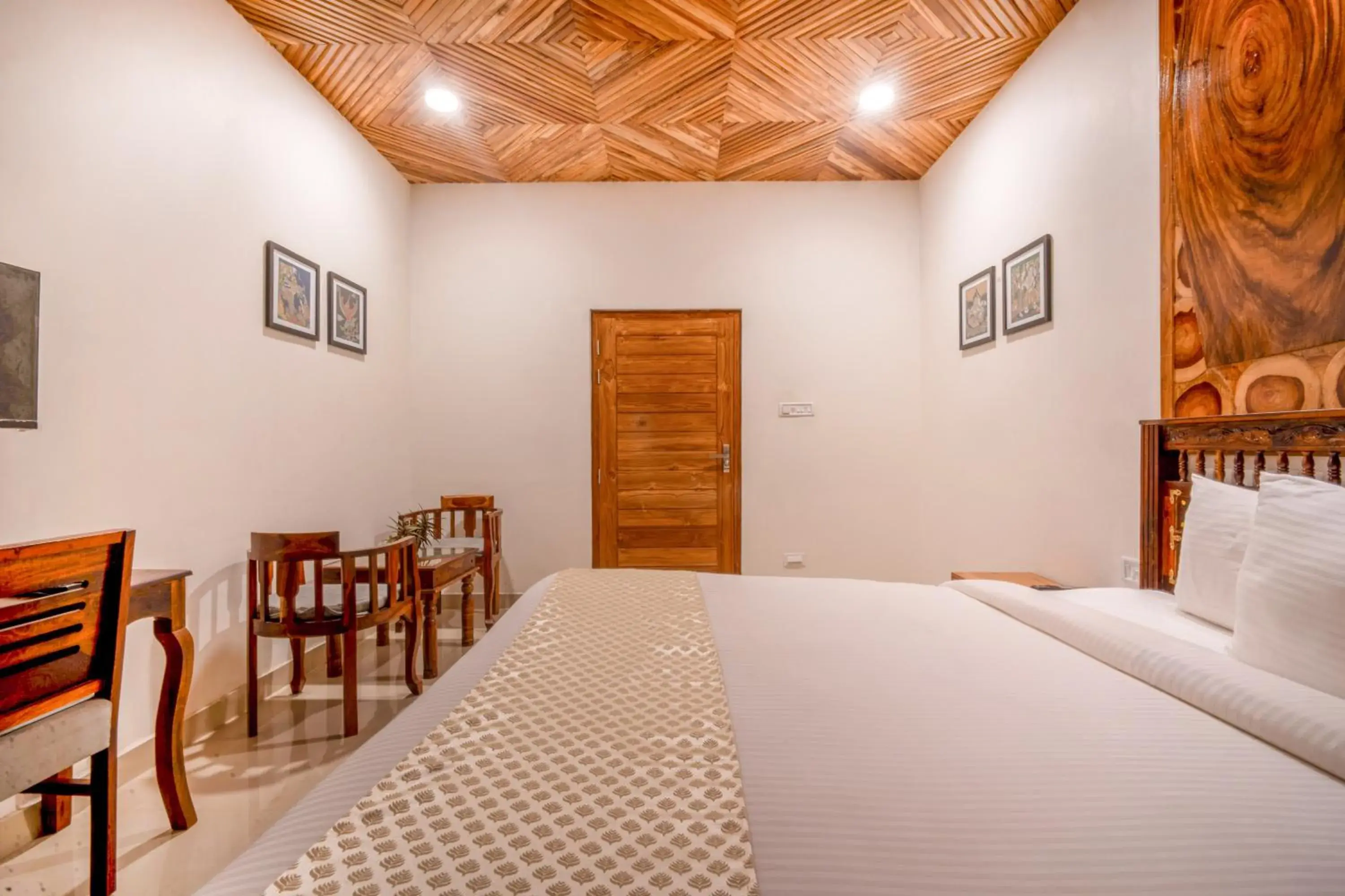 Bed in Rainforest Resort Bed in Rainforest Resort