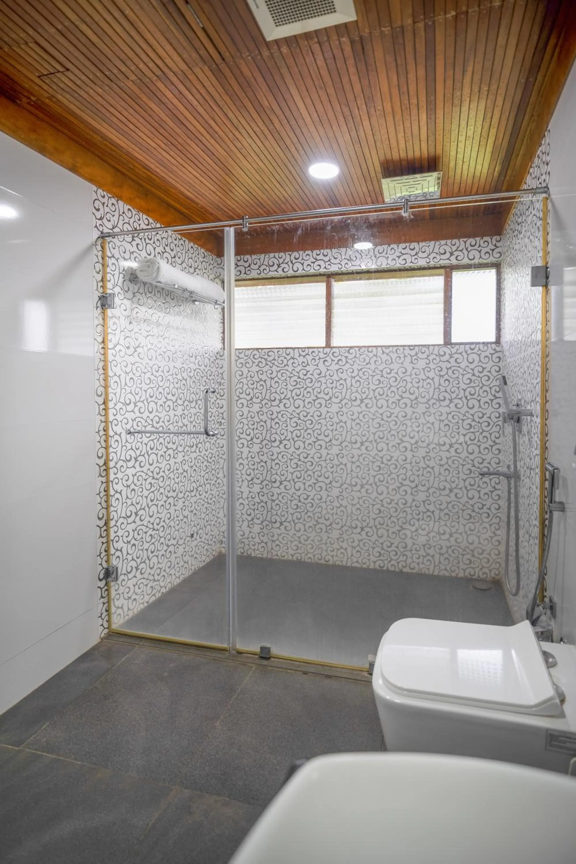 Shower in Rainforest Resort