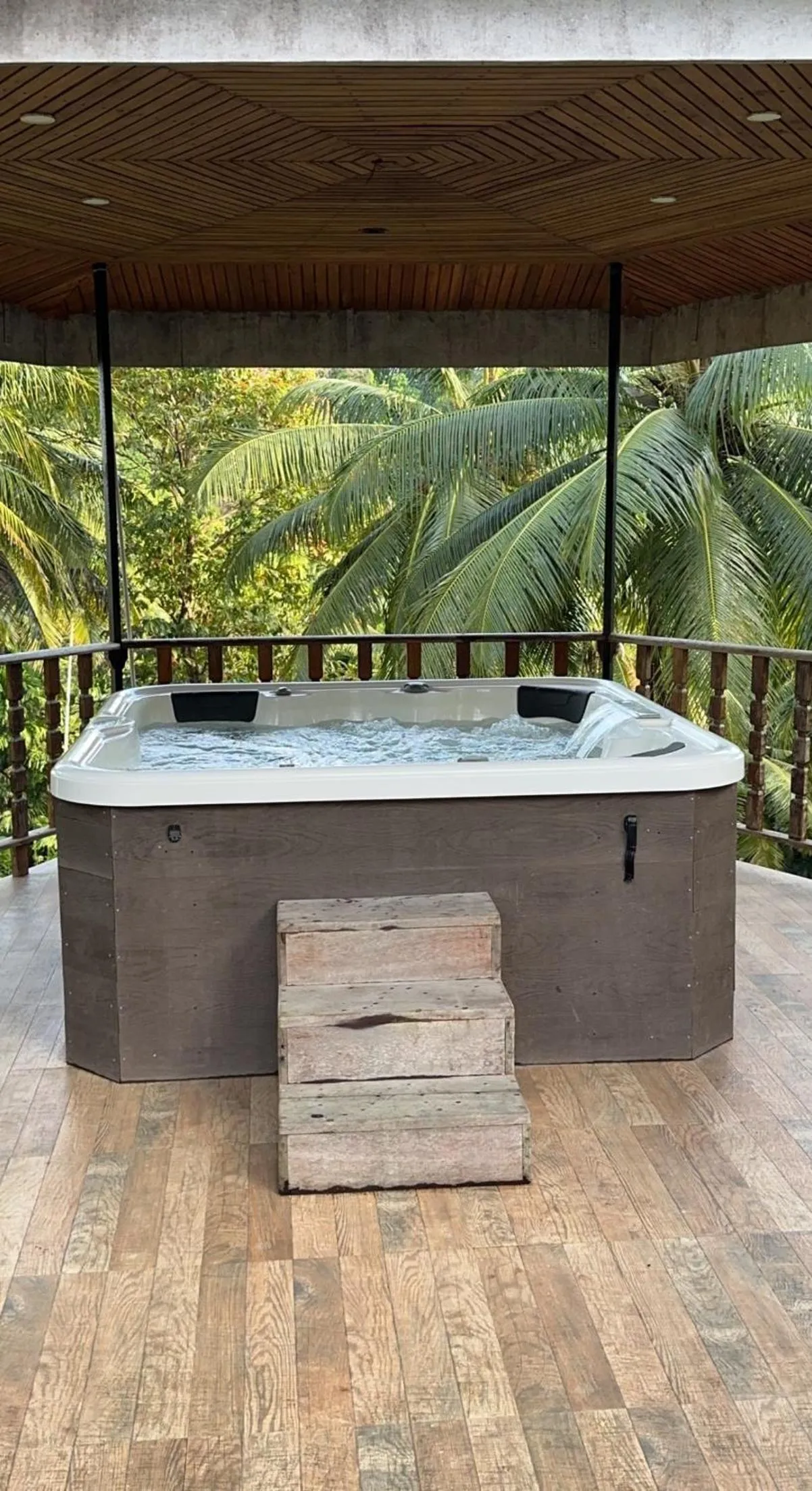 Hot Tub in Rainforest Resort
