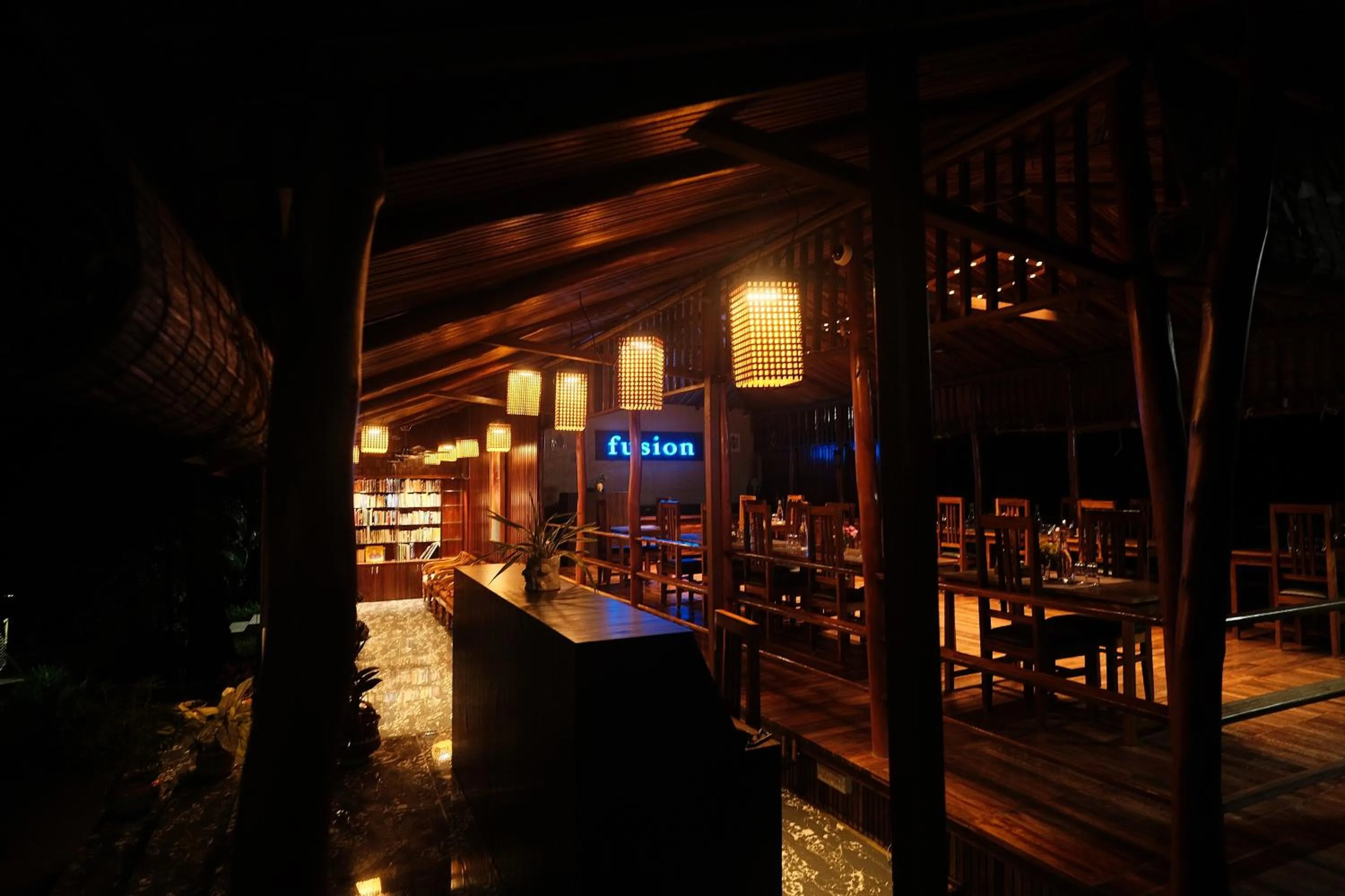 Restaurant/places to eat in Rainforest Resort