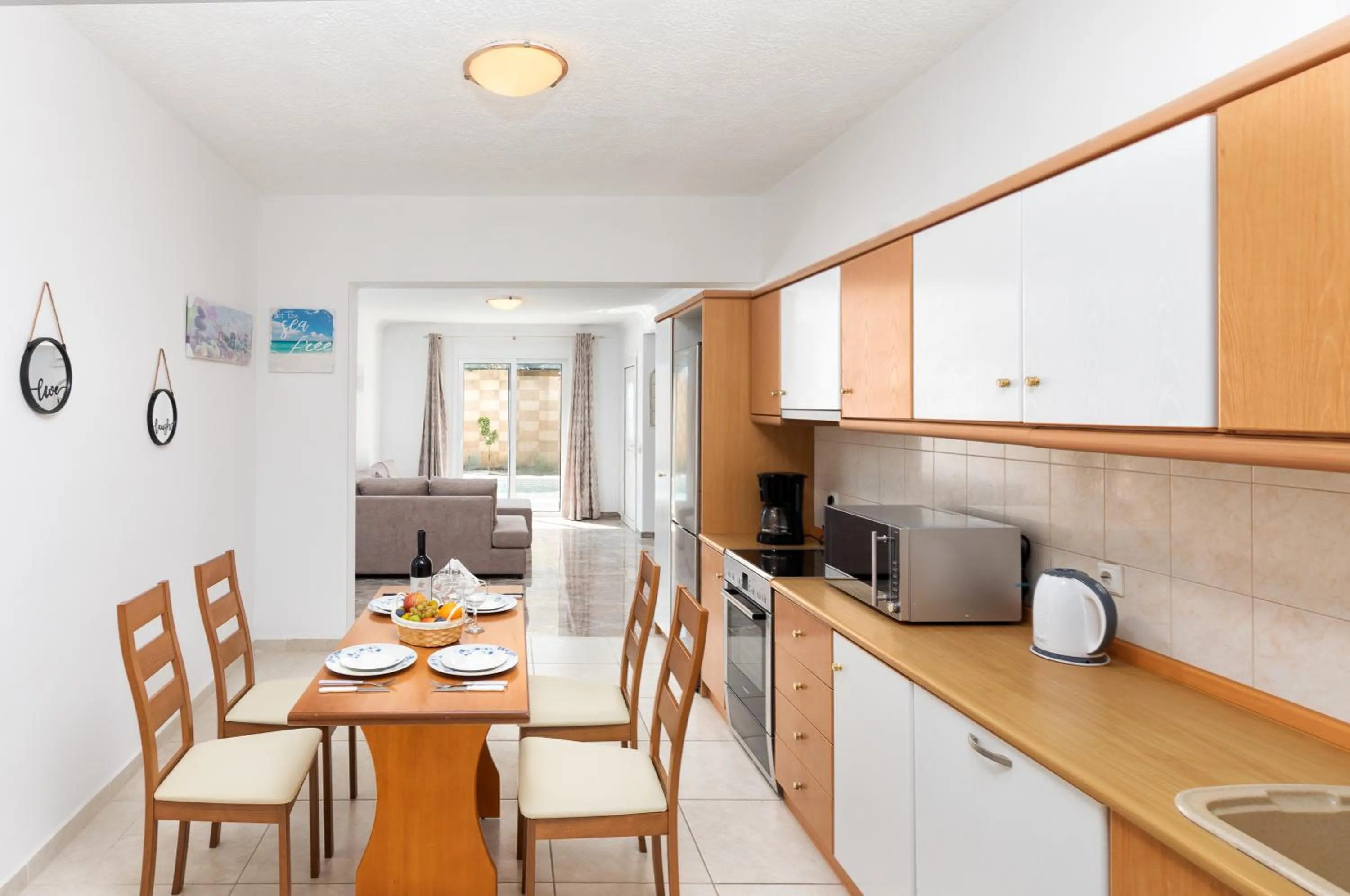 Living room in Paradise Garden