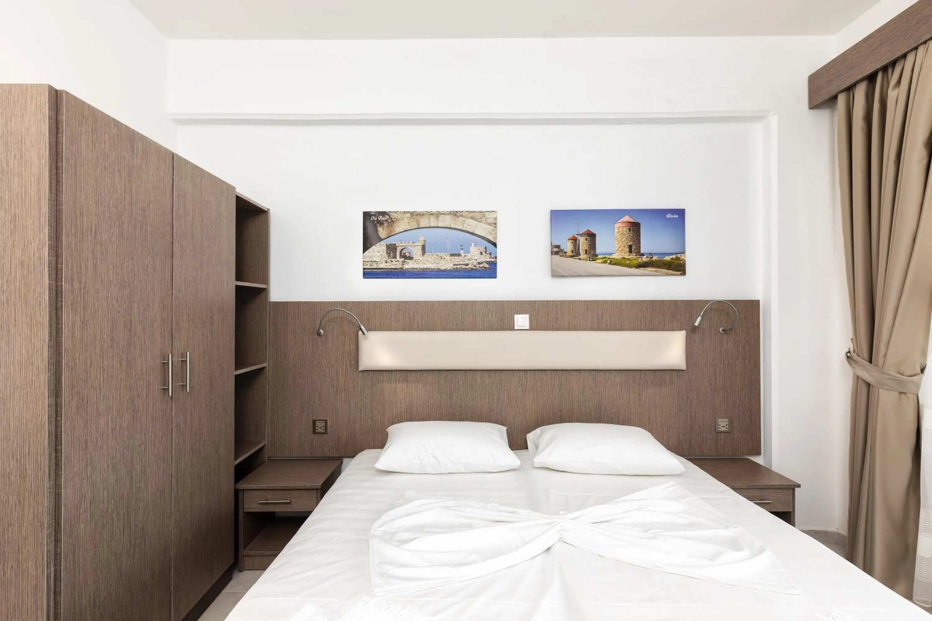 Bed in Paradise Garden