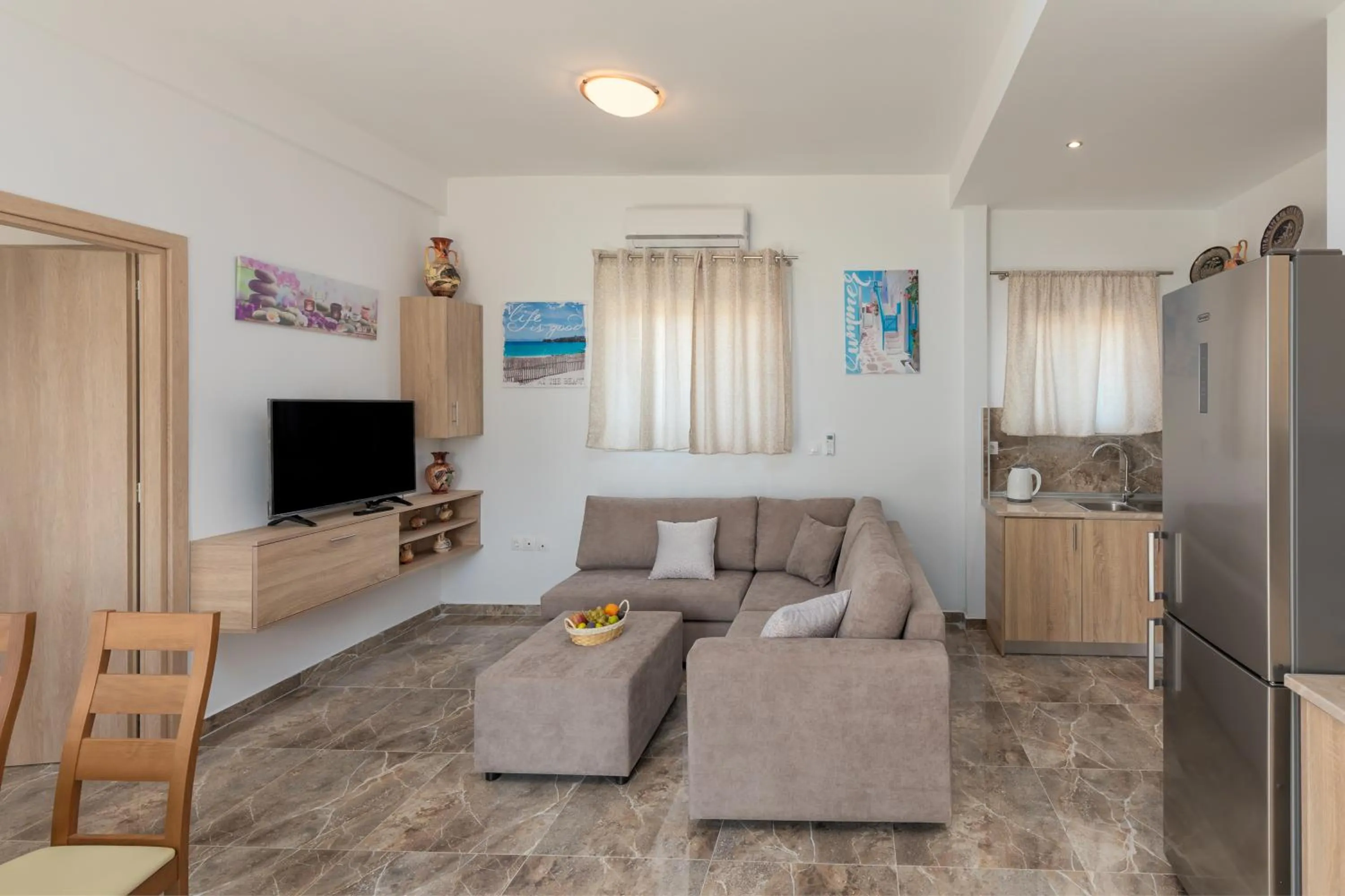 Living room in Paradise Garden