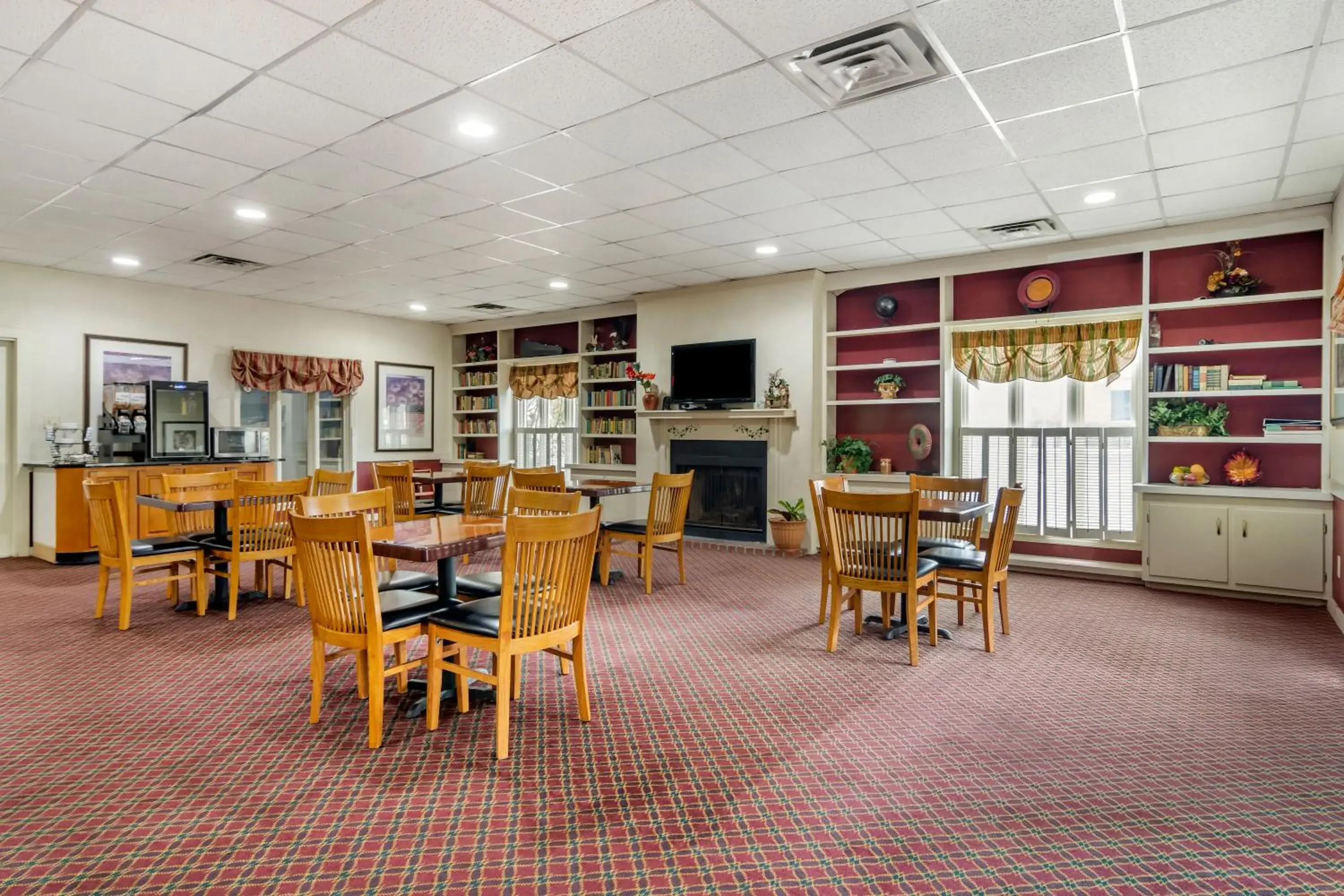 Restaurant/places to eat in Perry Inn & Suites By Capital O National Fairground GA I 75 Restaurant/places to eat in Perry Inn & Suites By Capital O National Fairground GA I 75