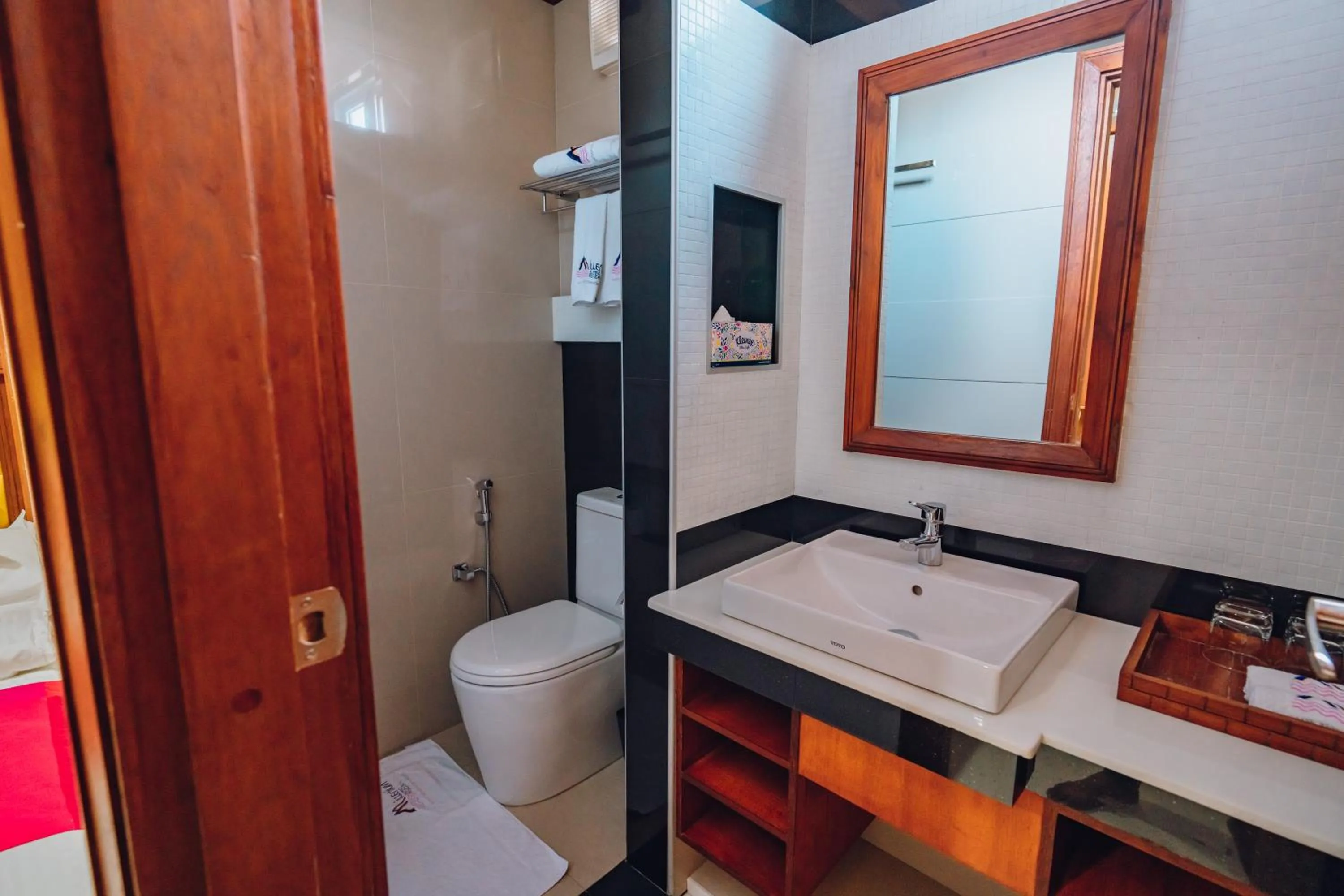 Shower in Millennium Island Residence