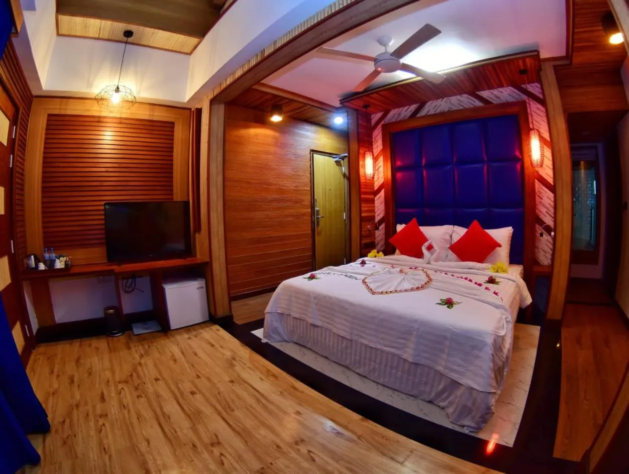 Bed in Millennium Island Residence