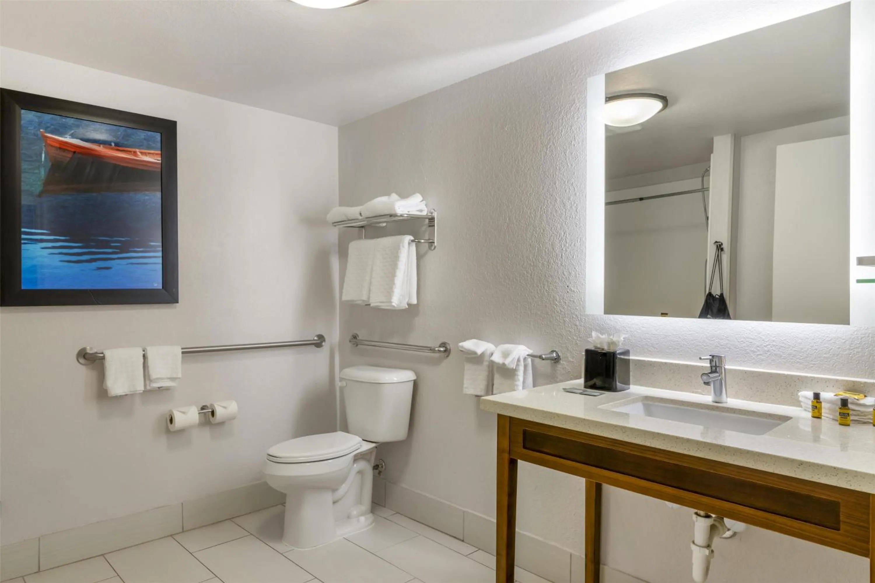 Bathroom in Best Western Plus Jekyll Island