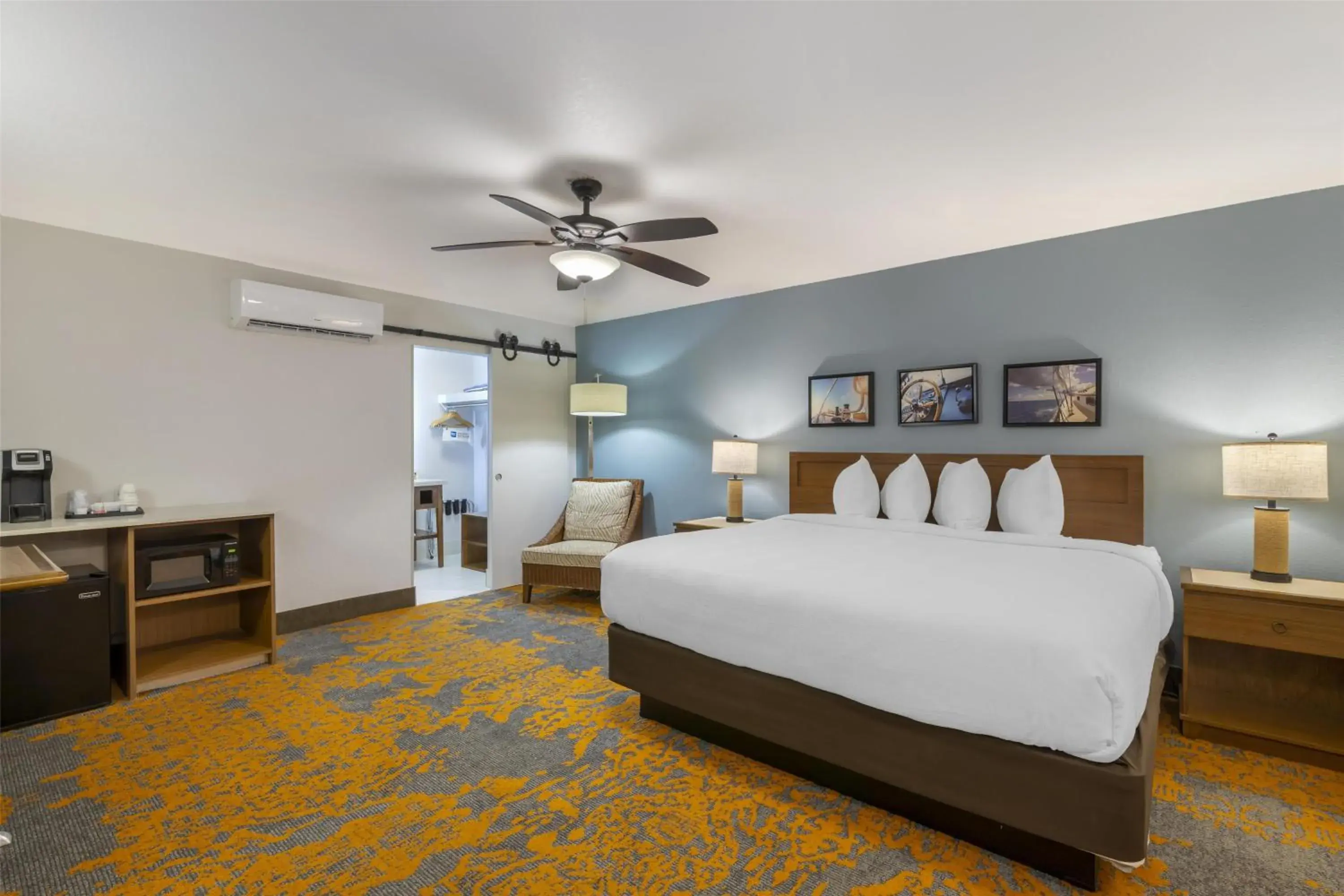 Bedroom, Bed in Best Western Plus Jekyll Island Bedroom, Bed in Best Western Plus Jekyll Island