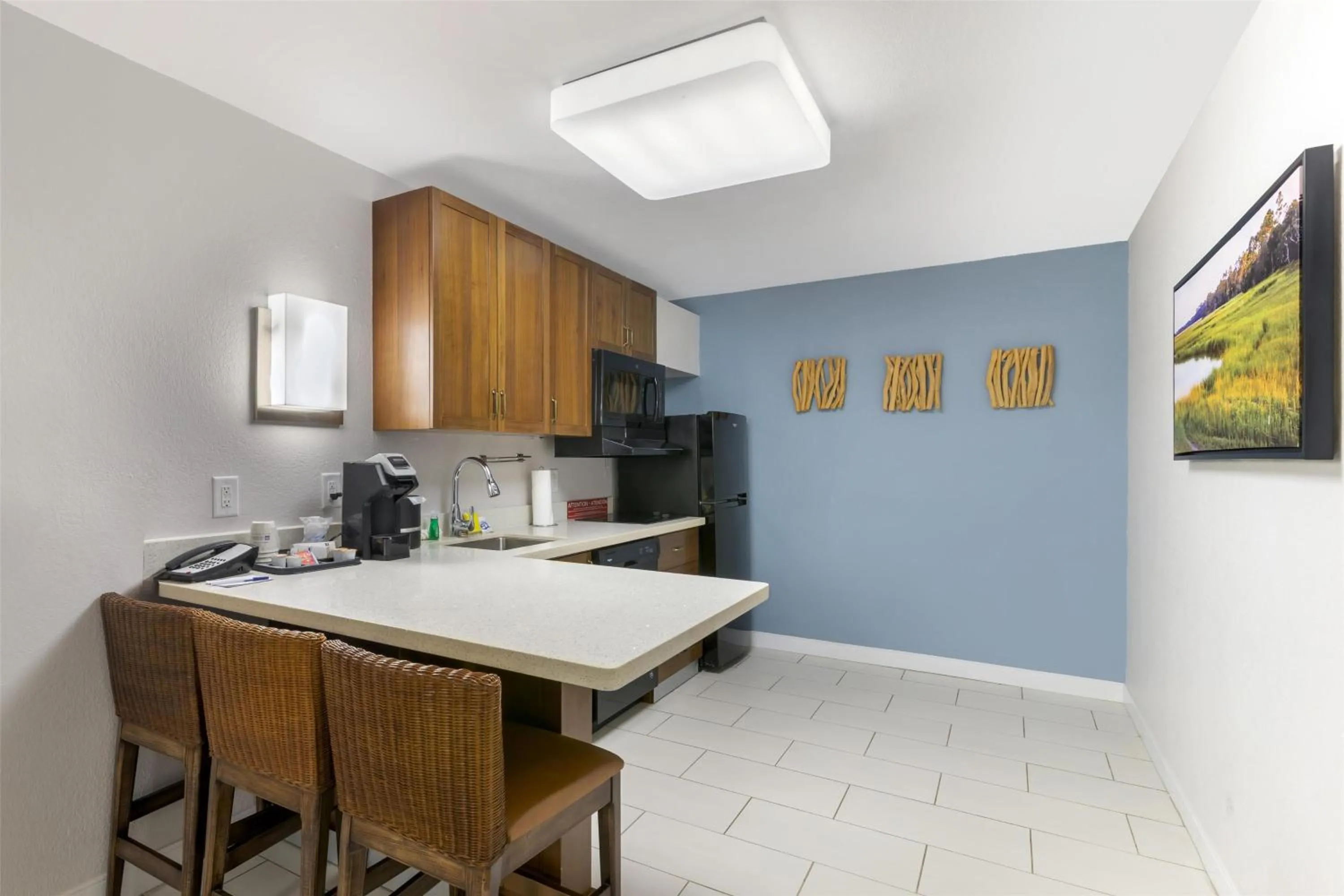 Bedroom in Best Western Plus Jekyll Island