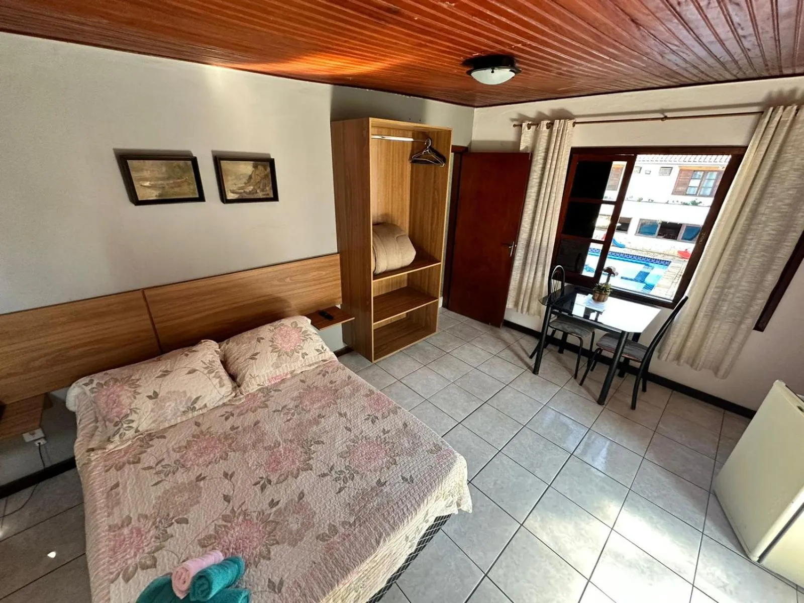 Bed in Hotel Halloween Inn Penedo