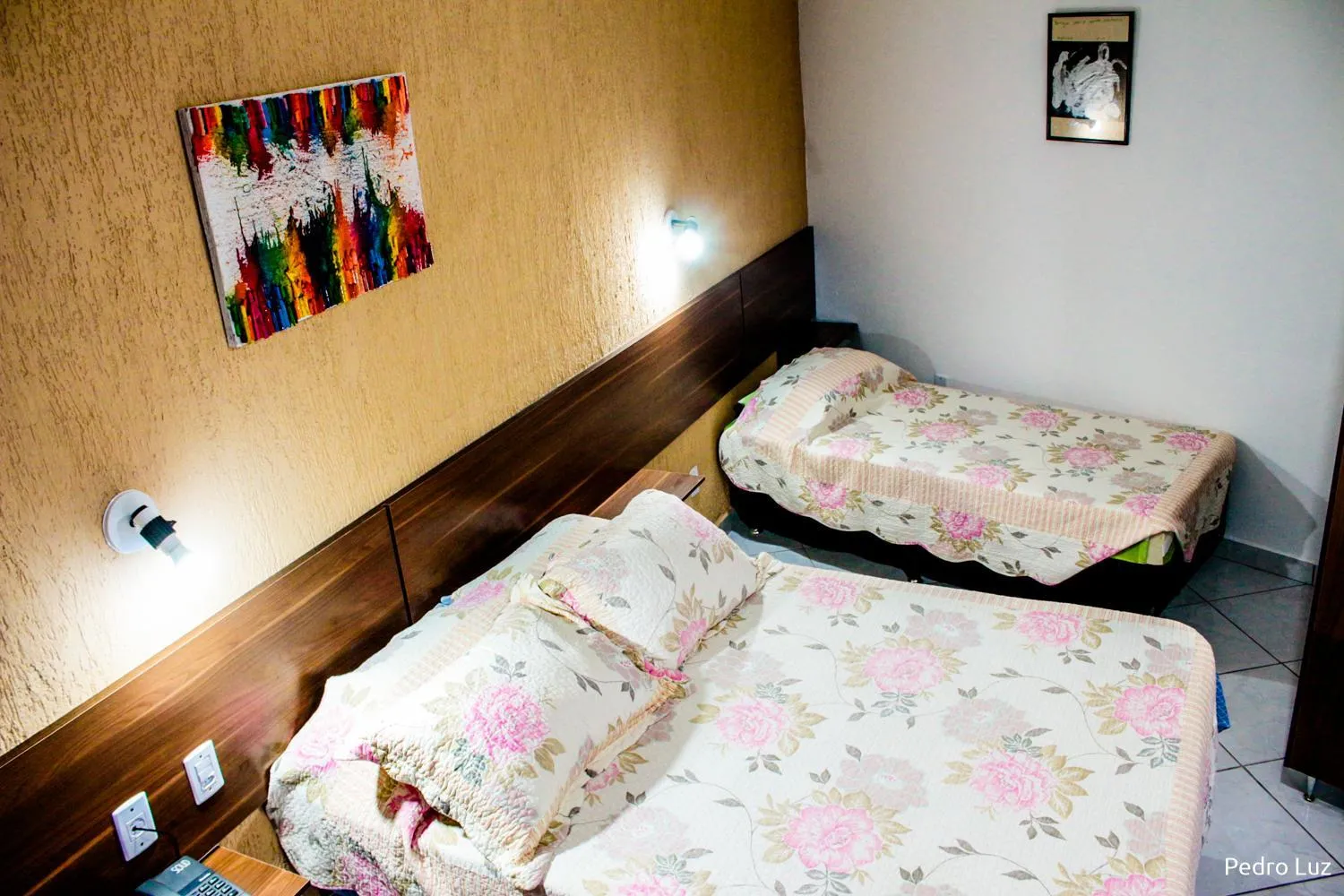 Photo of the whole room, Bed in Hotel Halloween Inn Penedo