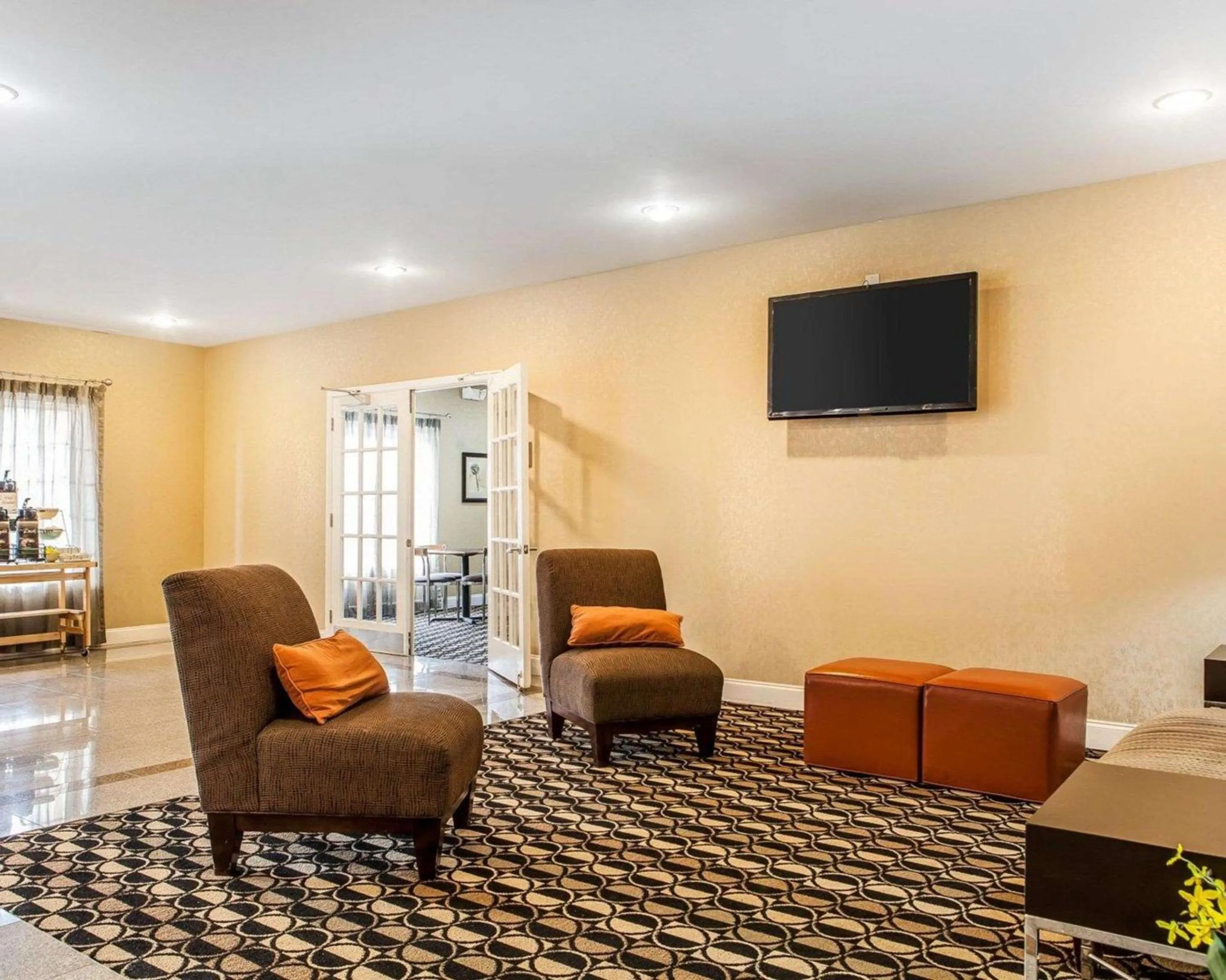 Lobby or reception in Quality Inn & Suites Bremen