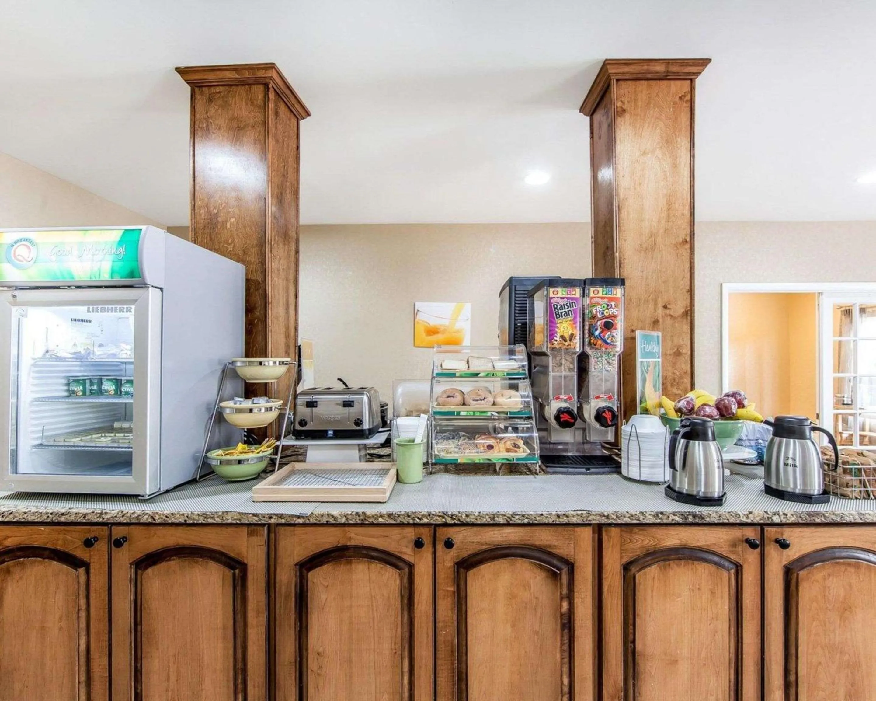 Restaurant/places to eat in Quality Inn & Suites Bremen