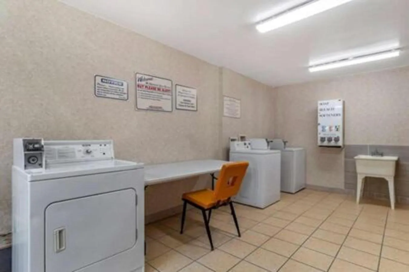 washing machine in Quality Inn Marietta near Dobbins ARB