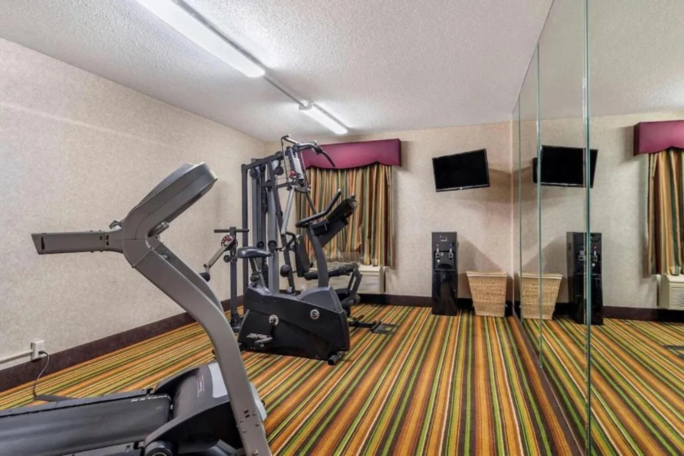Fitness centre/facilities in Quality Inn Marietta near Dobbins ARB