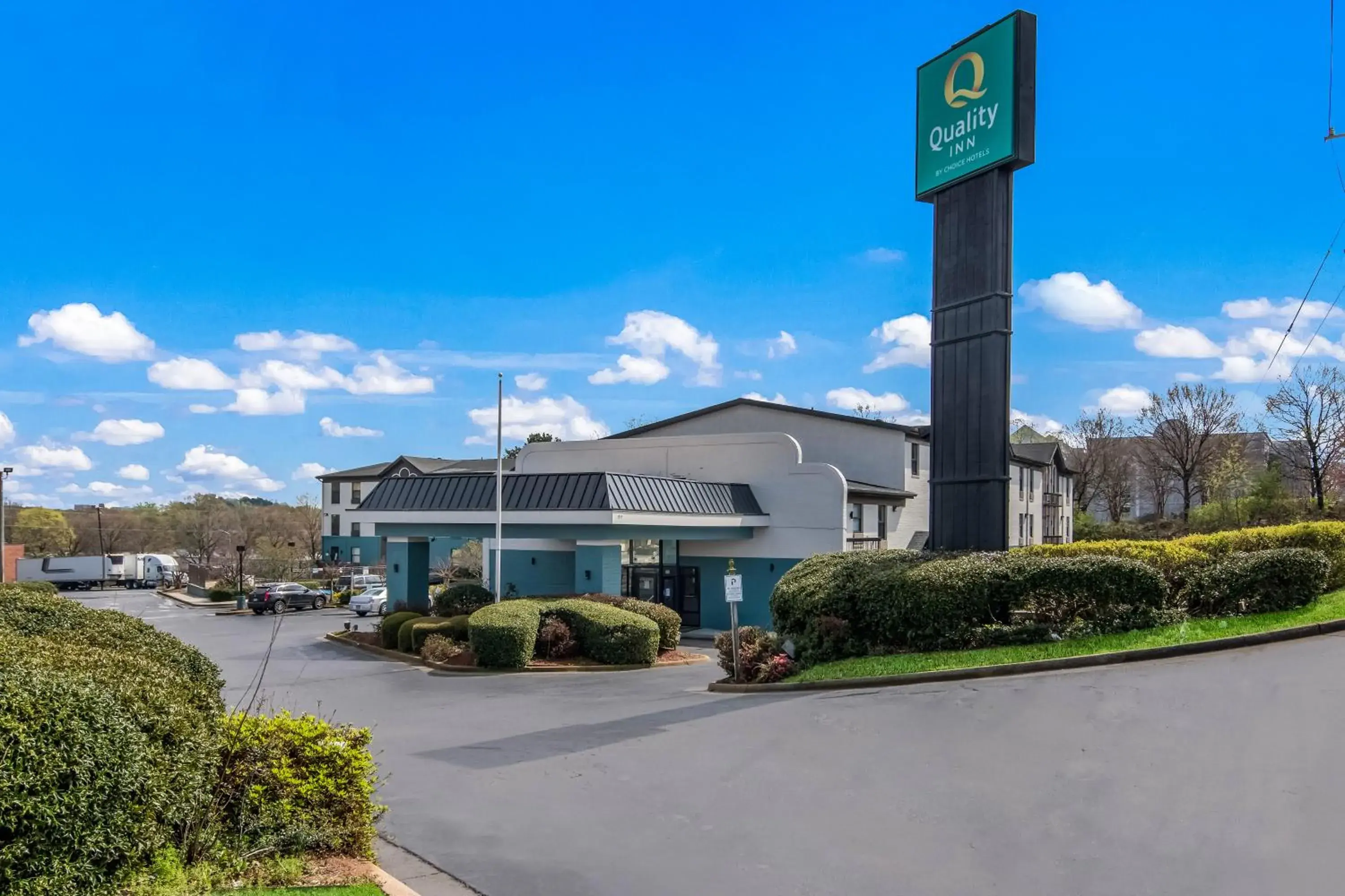 Property building in Quality Inn Marietta near Dobbins ARB Property building in Quality Inn Marietta near Dobbins ARB