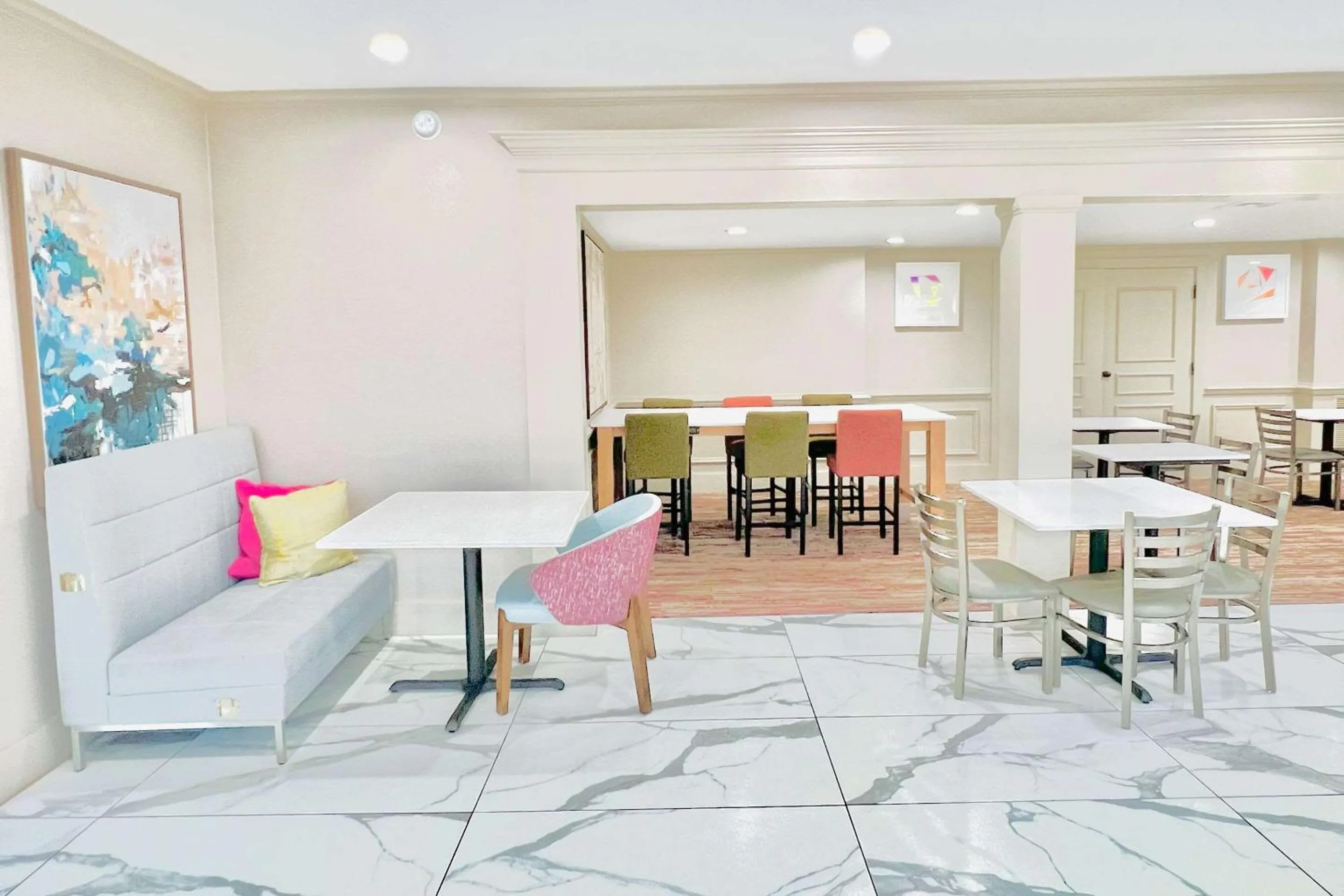 Breakfast in Quality Inn & Suites McDonough South I-75