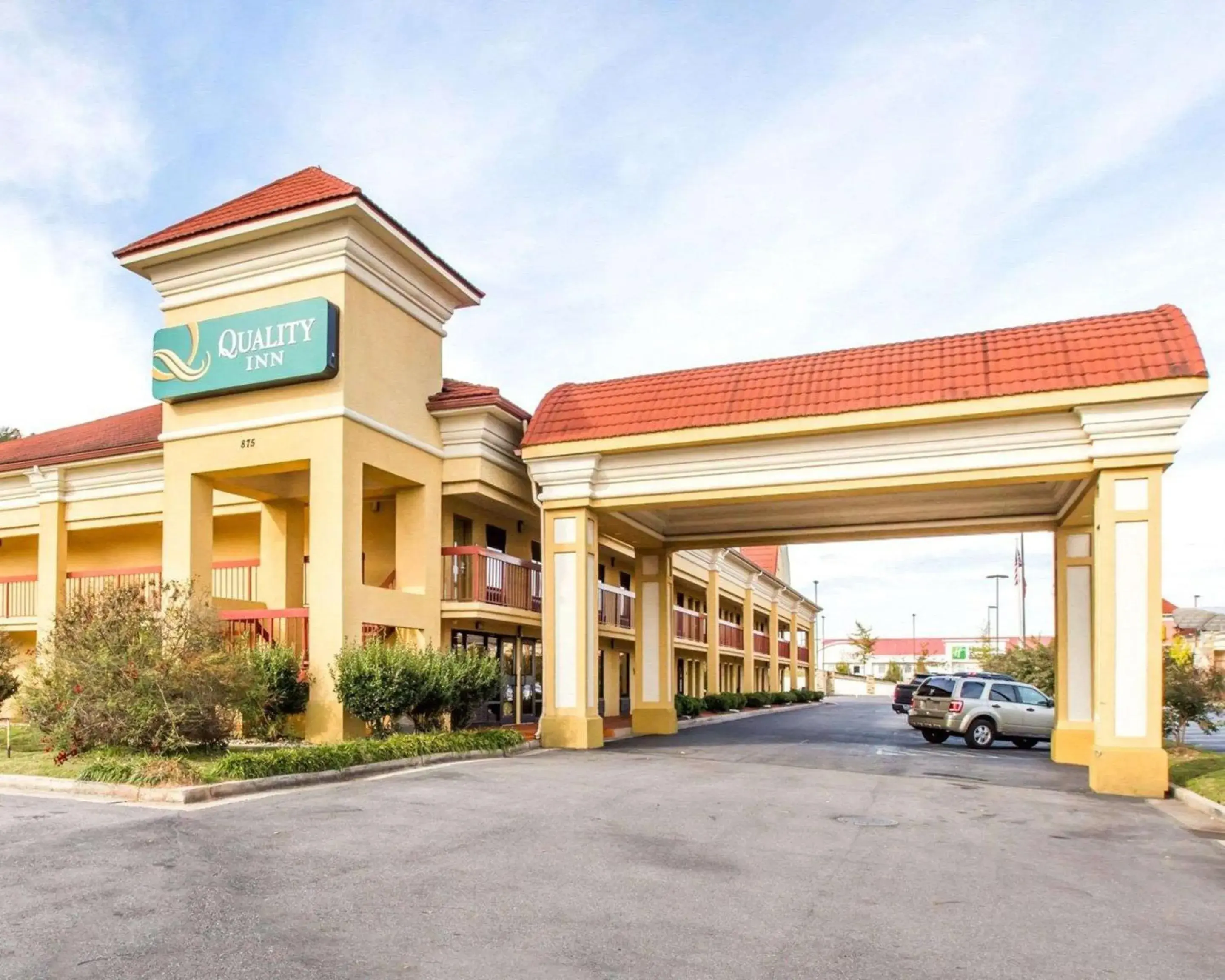 Property building in Quality Inn Dalton Central Property building in Quality Inn Dalton Central