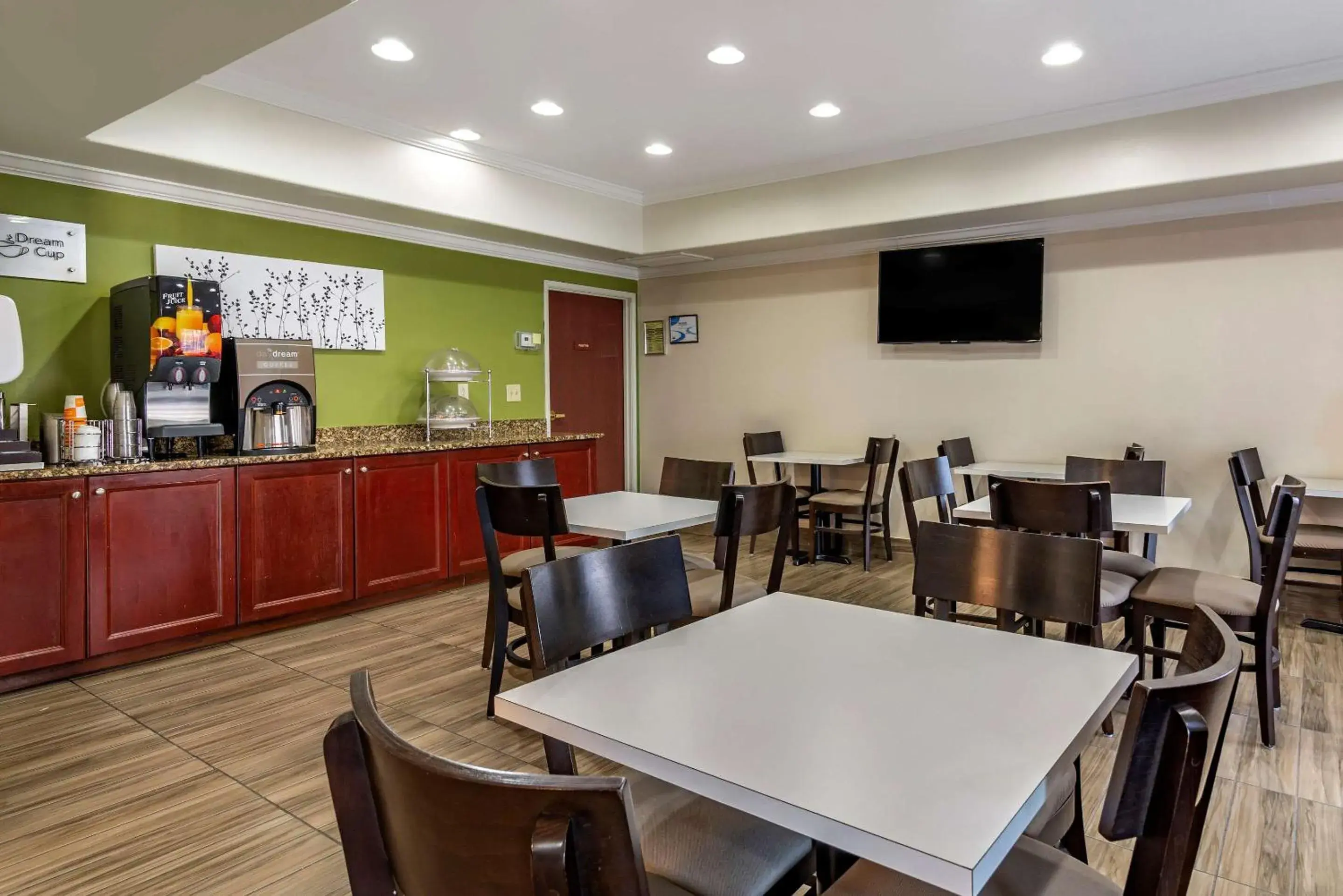 Restaurant/places to eat in Sleep Inn & Suites Stockbridge Atlanta South Restaurant/places to eat in Sleep Inn & Suites Stockbridge Atlanta South