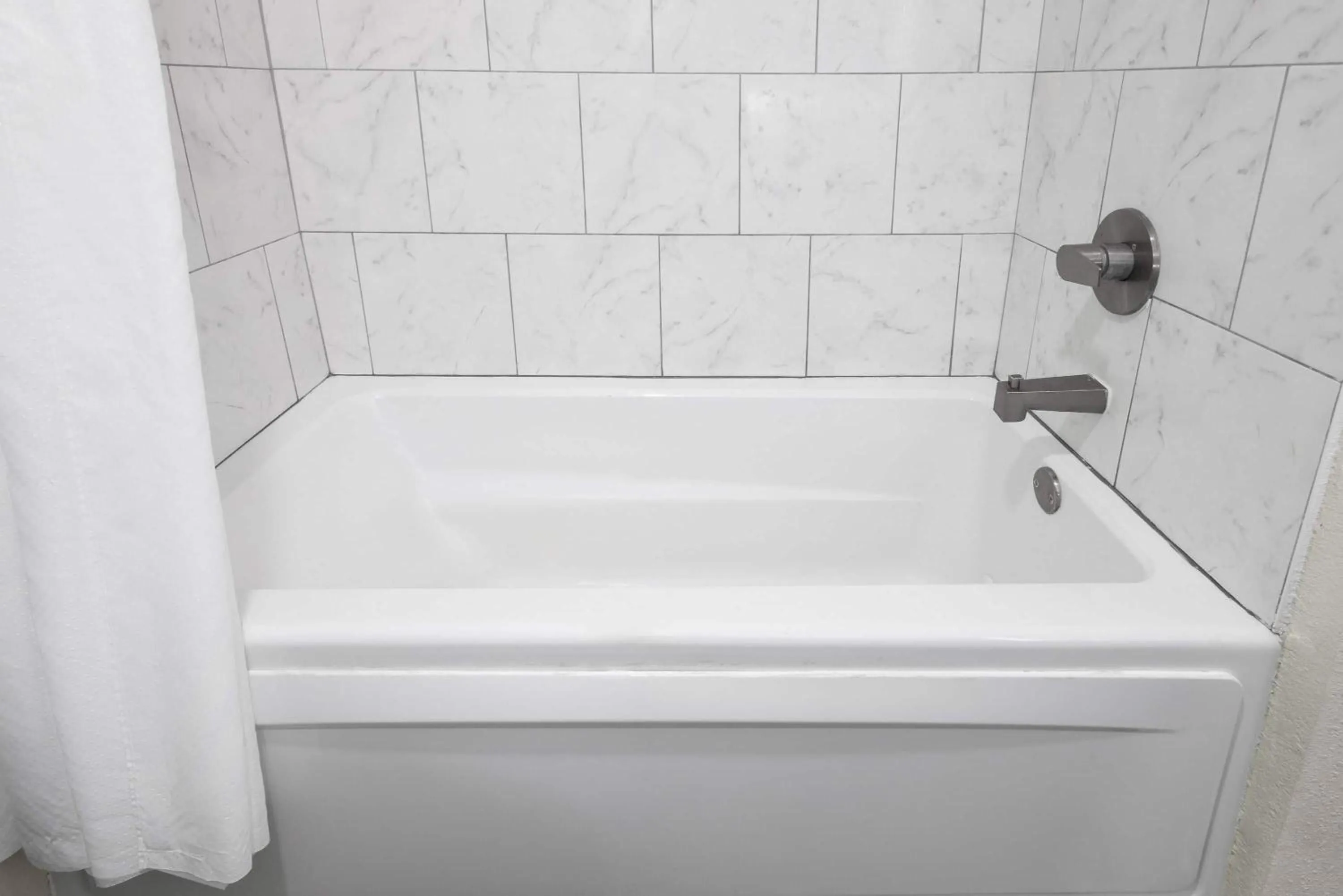 Bathroom in Wingate by Wyndham Kings Bay Naval Base I-95