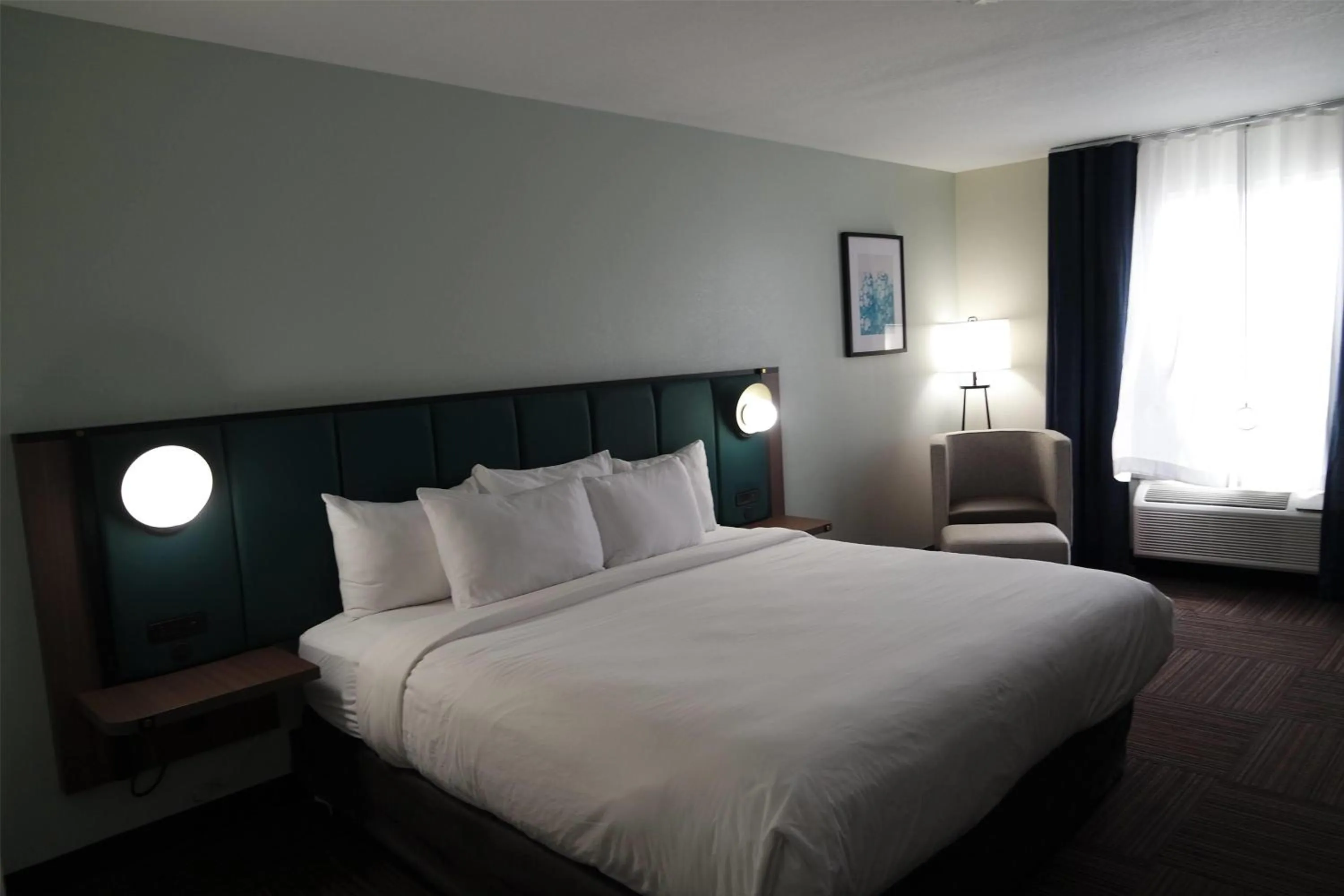 Photo of the whole room, Bed in Wingate by Wyndham Kings Bay Naval Base I-95