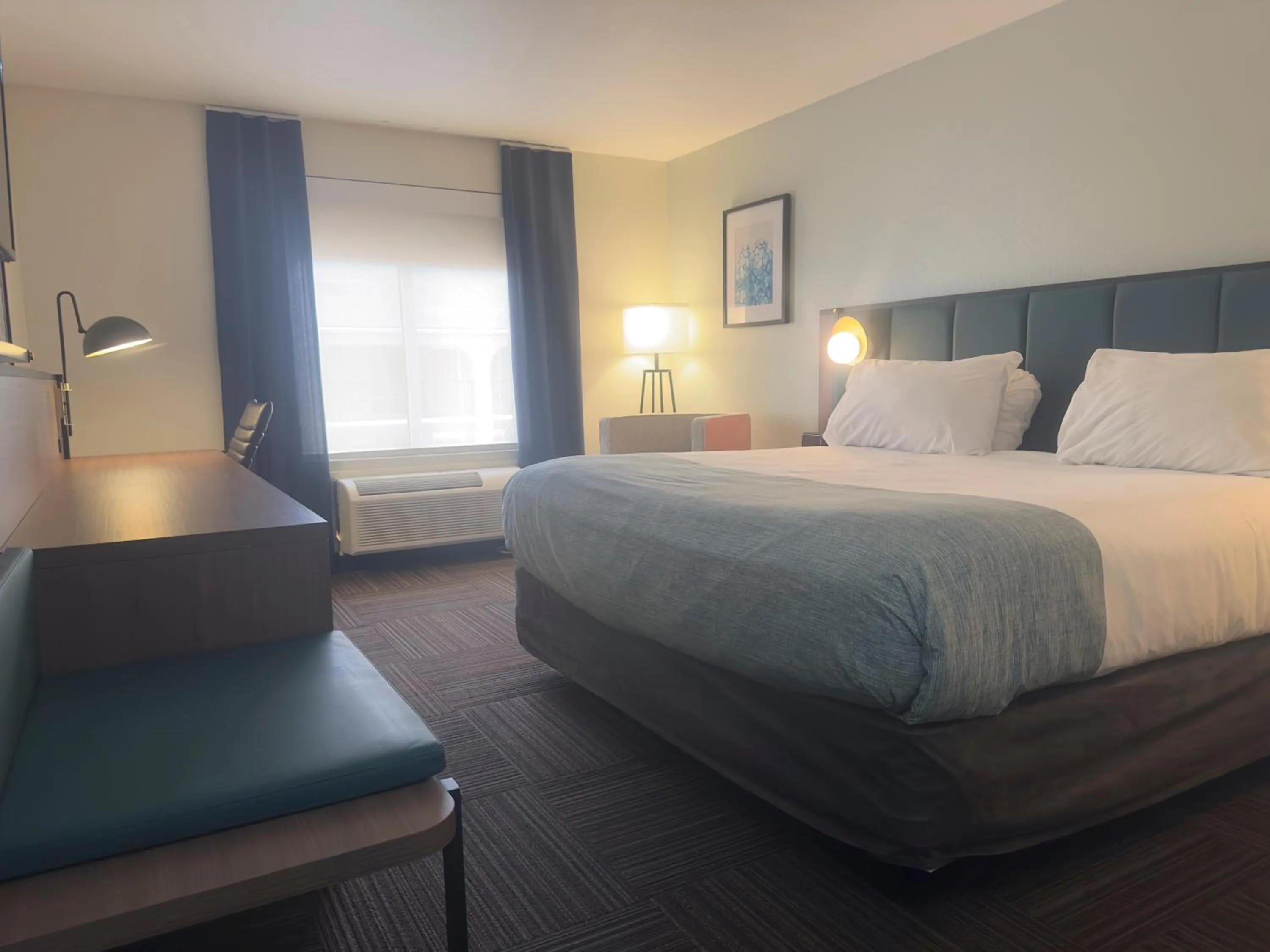 Guests, Bed in Wingate by Wyndham Kings Bay Naval Base I-95