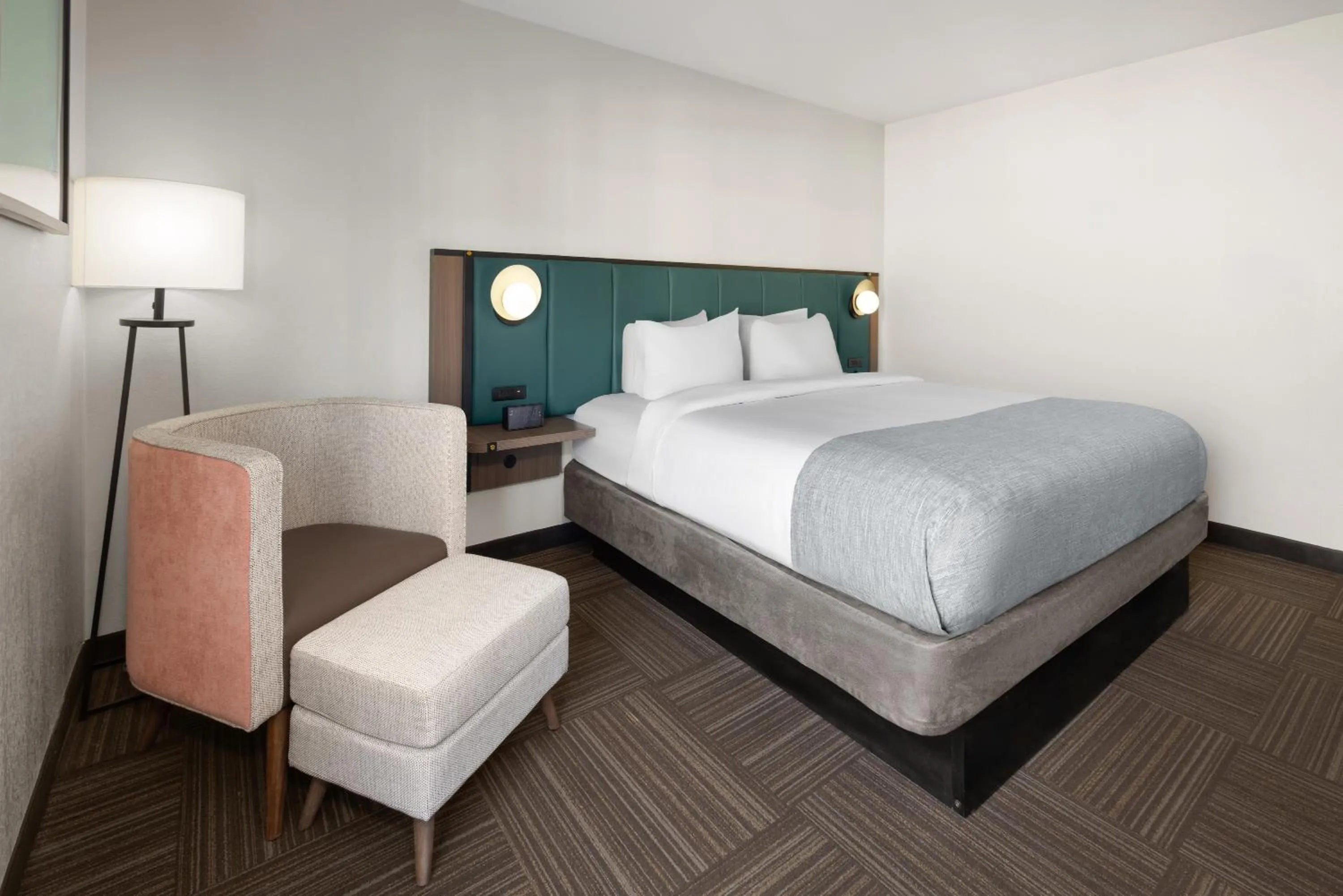 Bedroom, Bed in Wingate by Wyndham Kings Bay Naval Base I-95