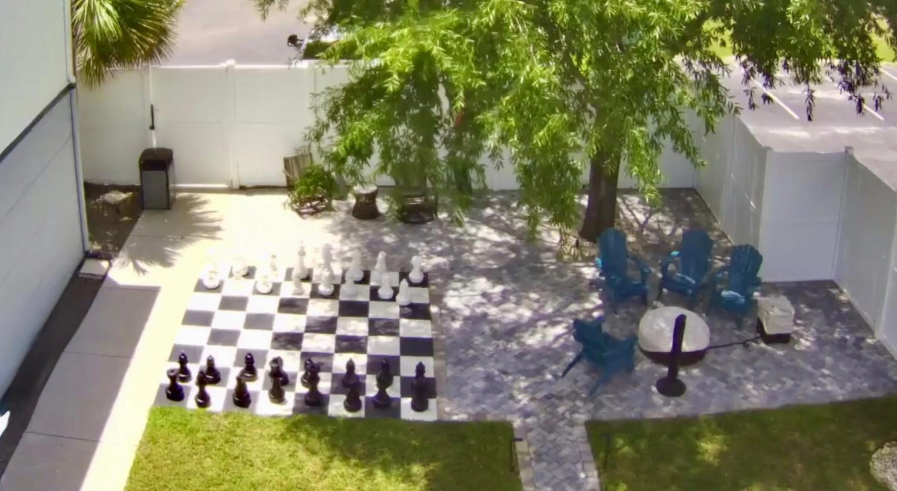 Inner courtyard view in Wingate by Wyndham Kings Bay Naval Base I-95