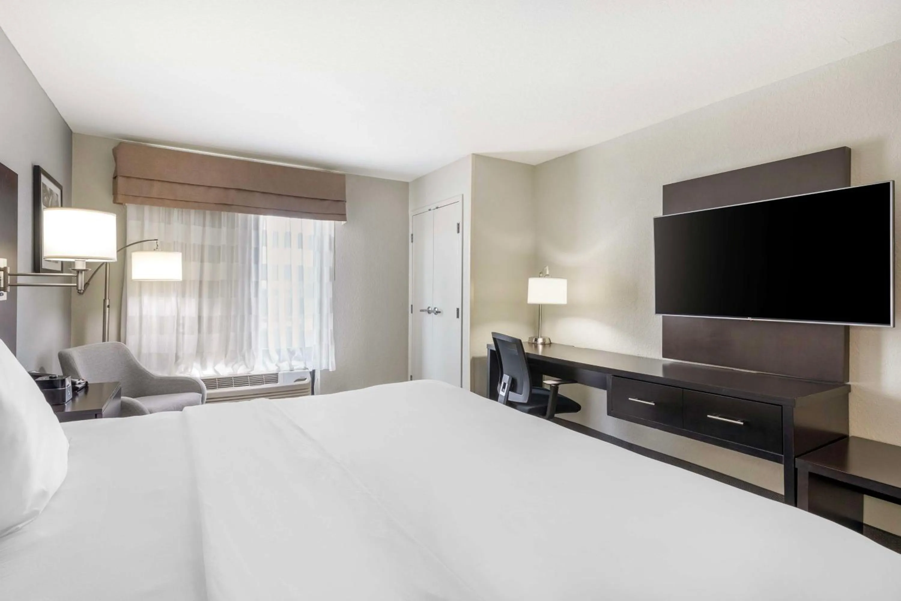 Bedroom, Bed in Best Western Plus Fairburn Atlanta Southwest