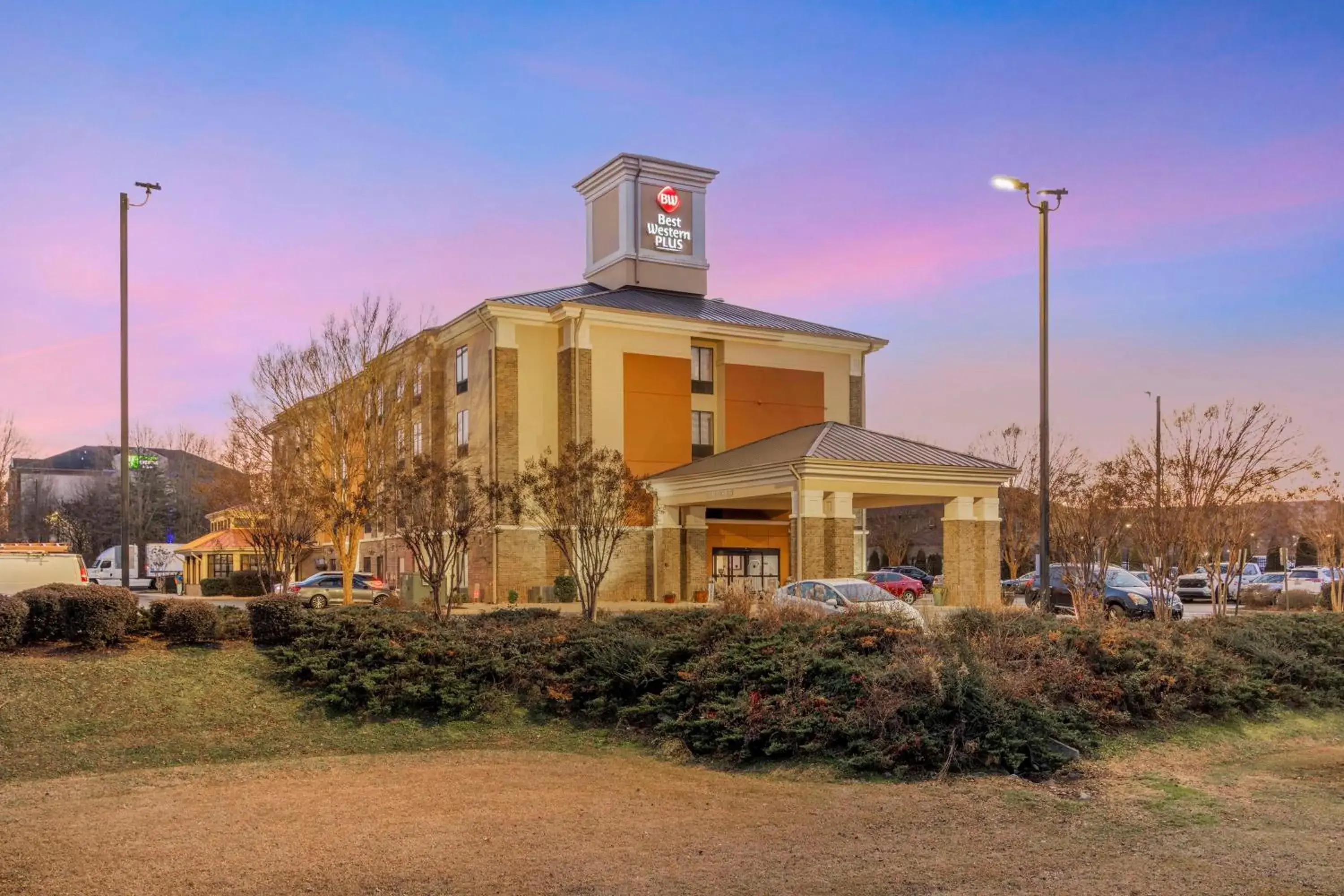 Property building in Best Western Plus Fairburn Atlanta Southwest Property building in Best Western Plus Fairburn Atlanta Southwest