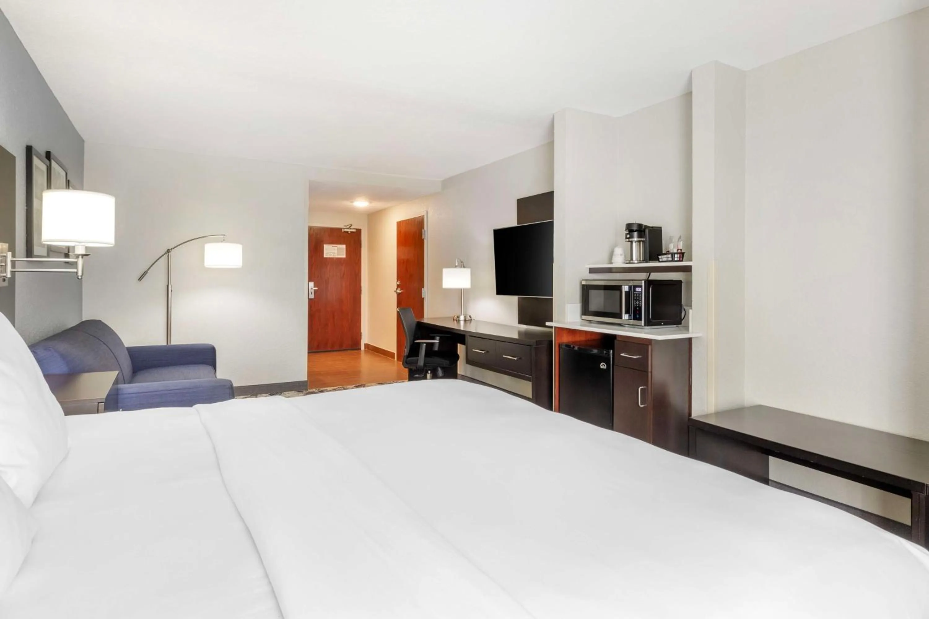 Bedroom, Bed in Best Western Plus Fairburn Atlanta Southwest