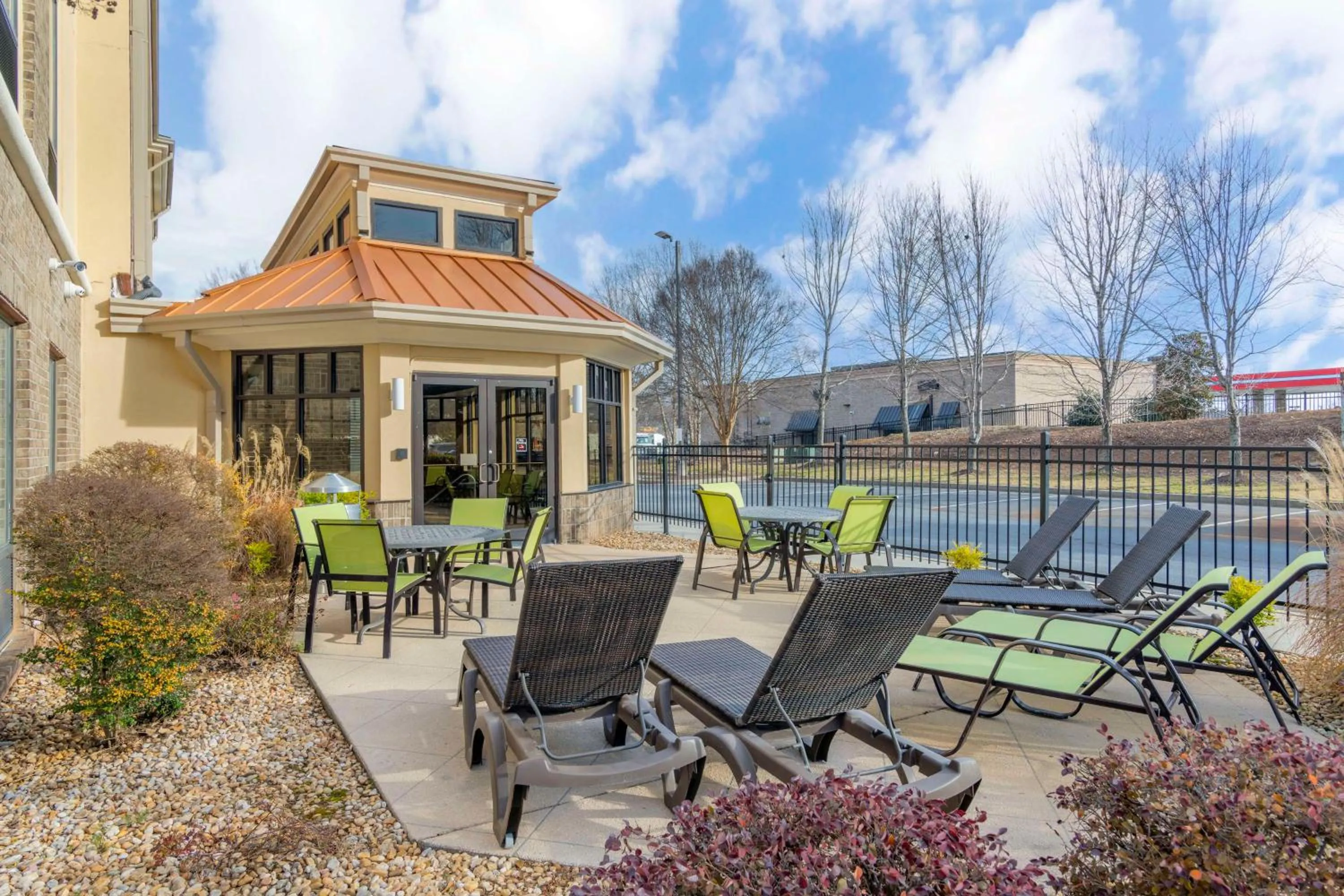 Property building in Best Western Plus Fairburn Atlanta Southwest