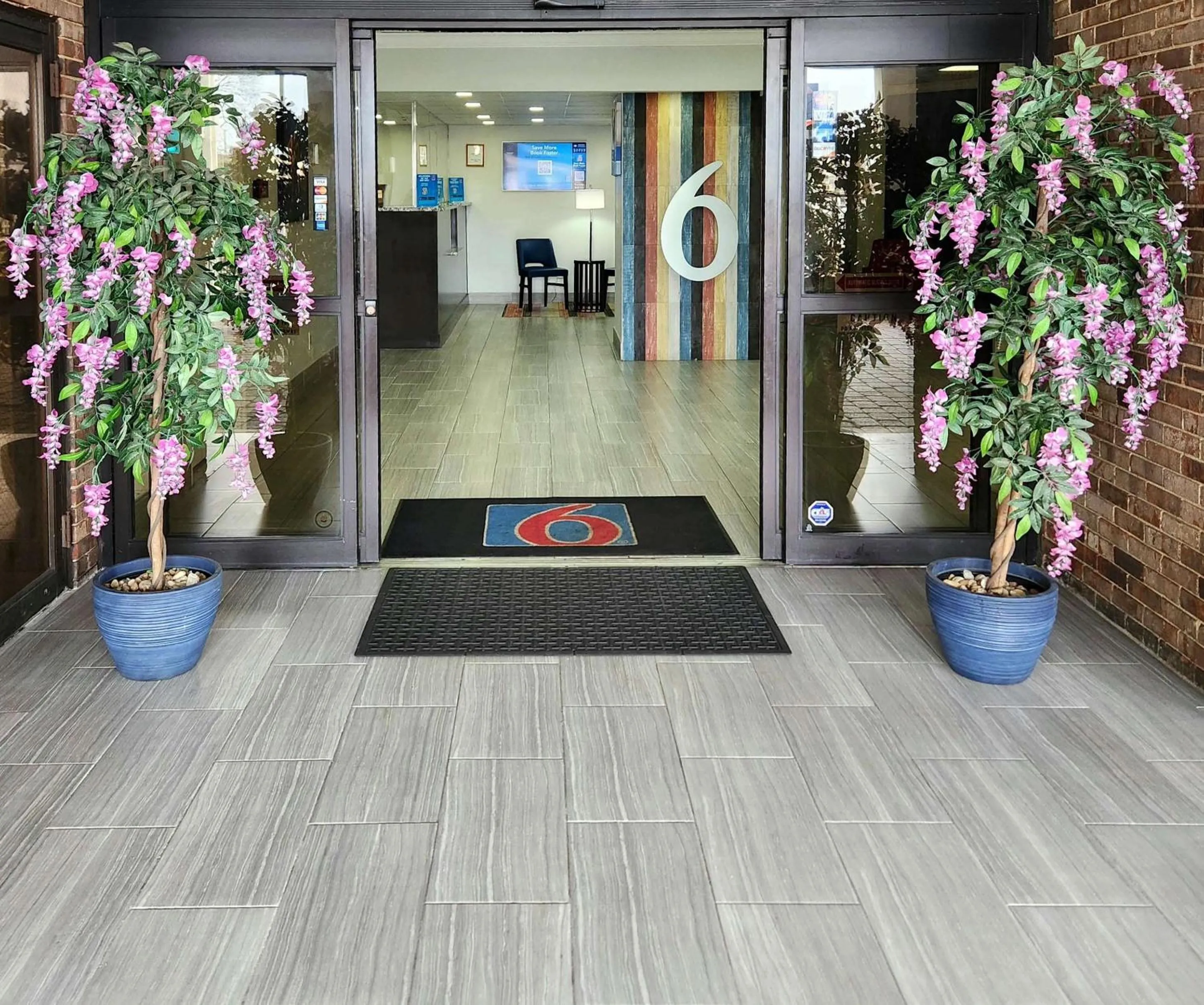 Lobby or reception in Motel 6-Columbus, GA - Downtown