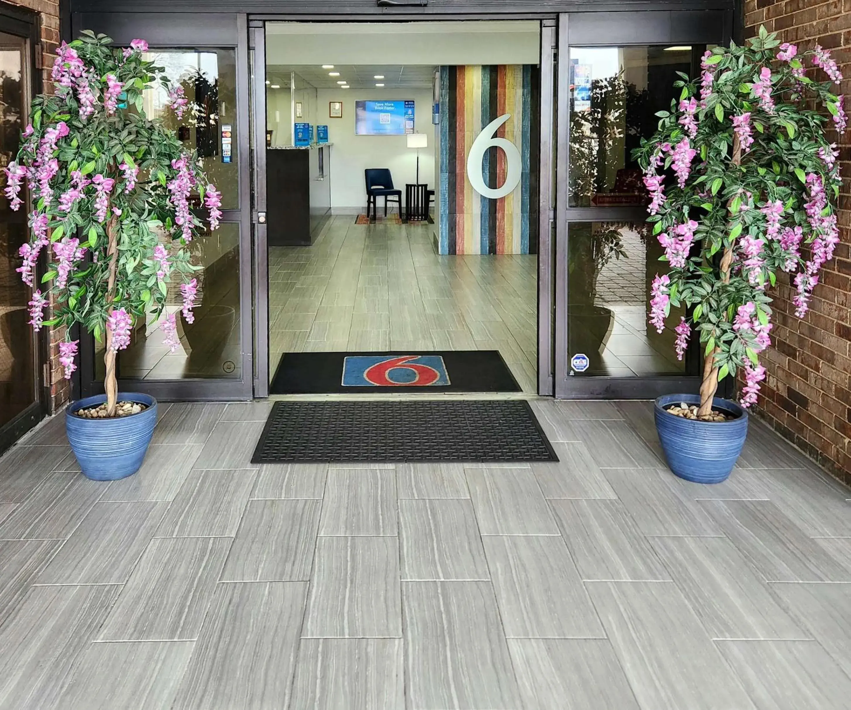 Lobby or reception in Motel 6-Columbus, GA - Downtown Lobby or reception in Motel 6-Columbus, GA - Downtown