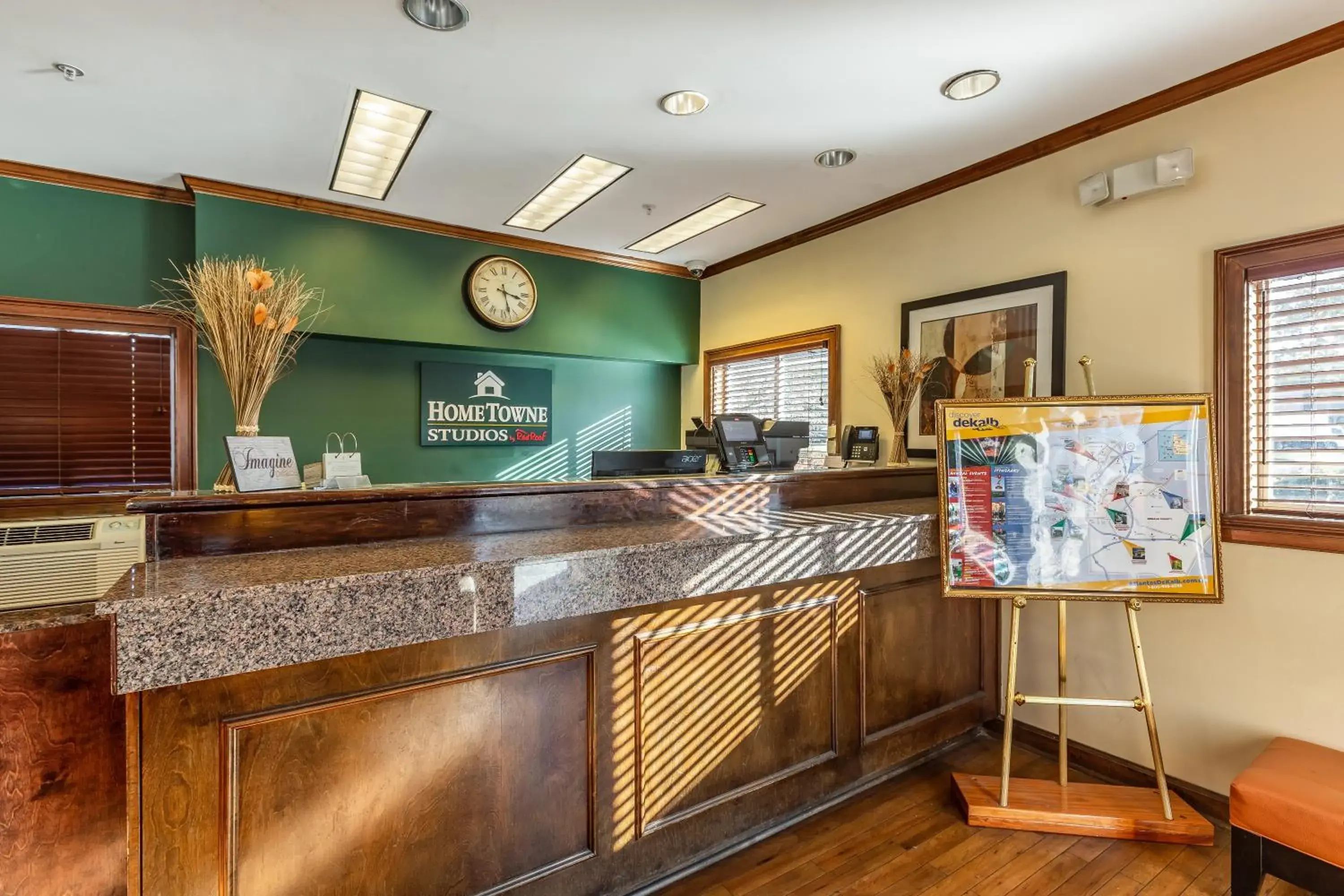 Lobby or reception in HomeTowne Studios by Red Roof Atlanta - Chamblee Lobby or reception in HomeTowne Studios by Red Roof Atlanta - Chamblee